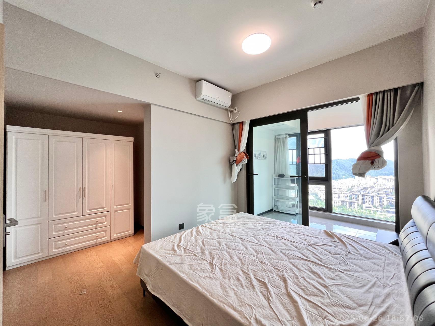 时代梅溪领峰 4室2厅3卫 4800.0元/月 时代梅溪领峰 4室2厅3卫 4800.0元/月室内图