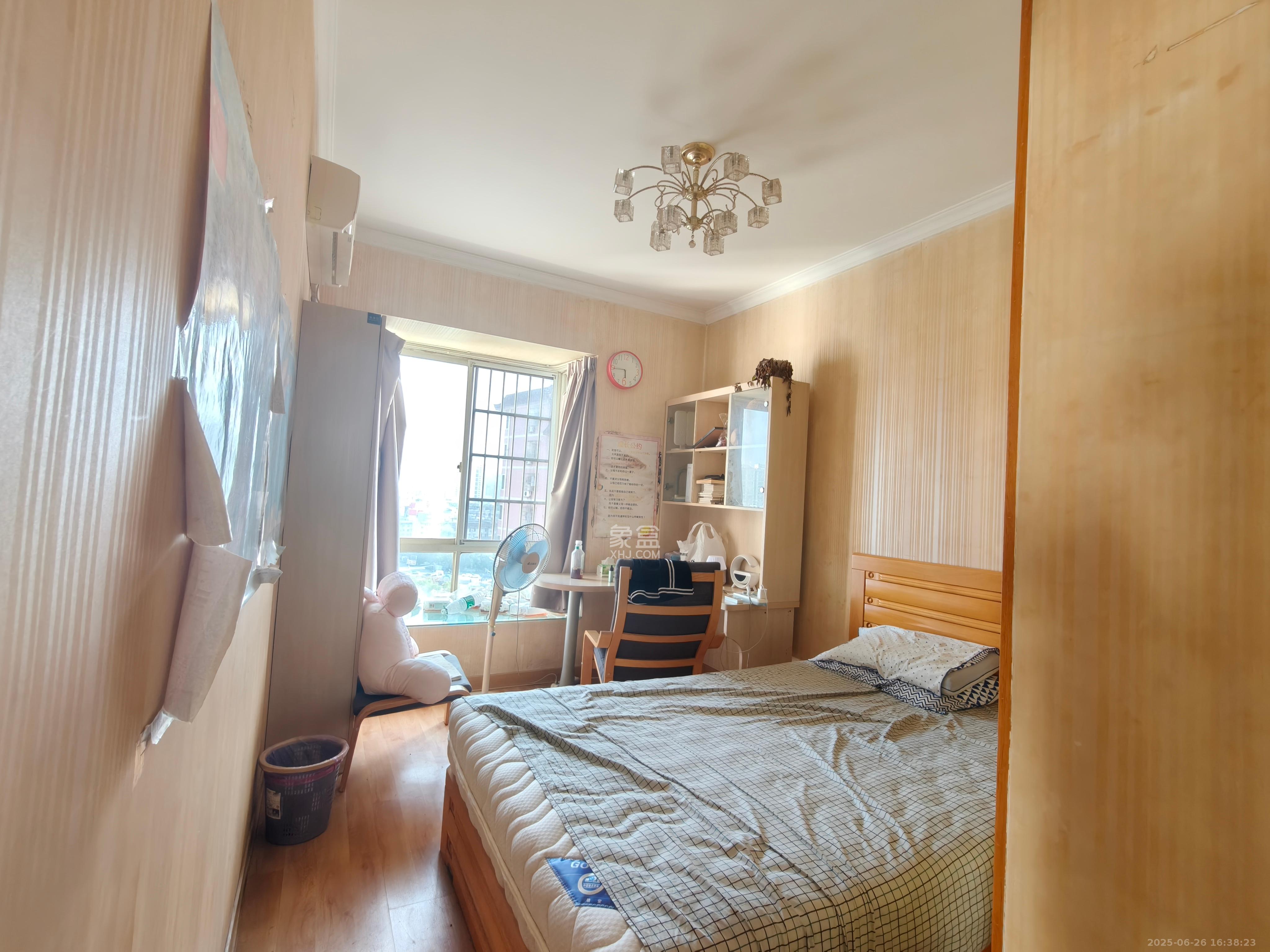 一心花苑  2室1厅1卫    4000.0元/月 一心花苑  2室1厅1卫    4000.0元/月室内图