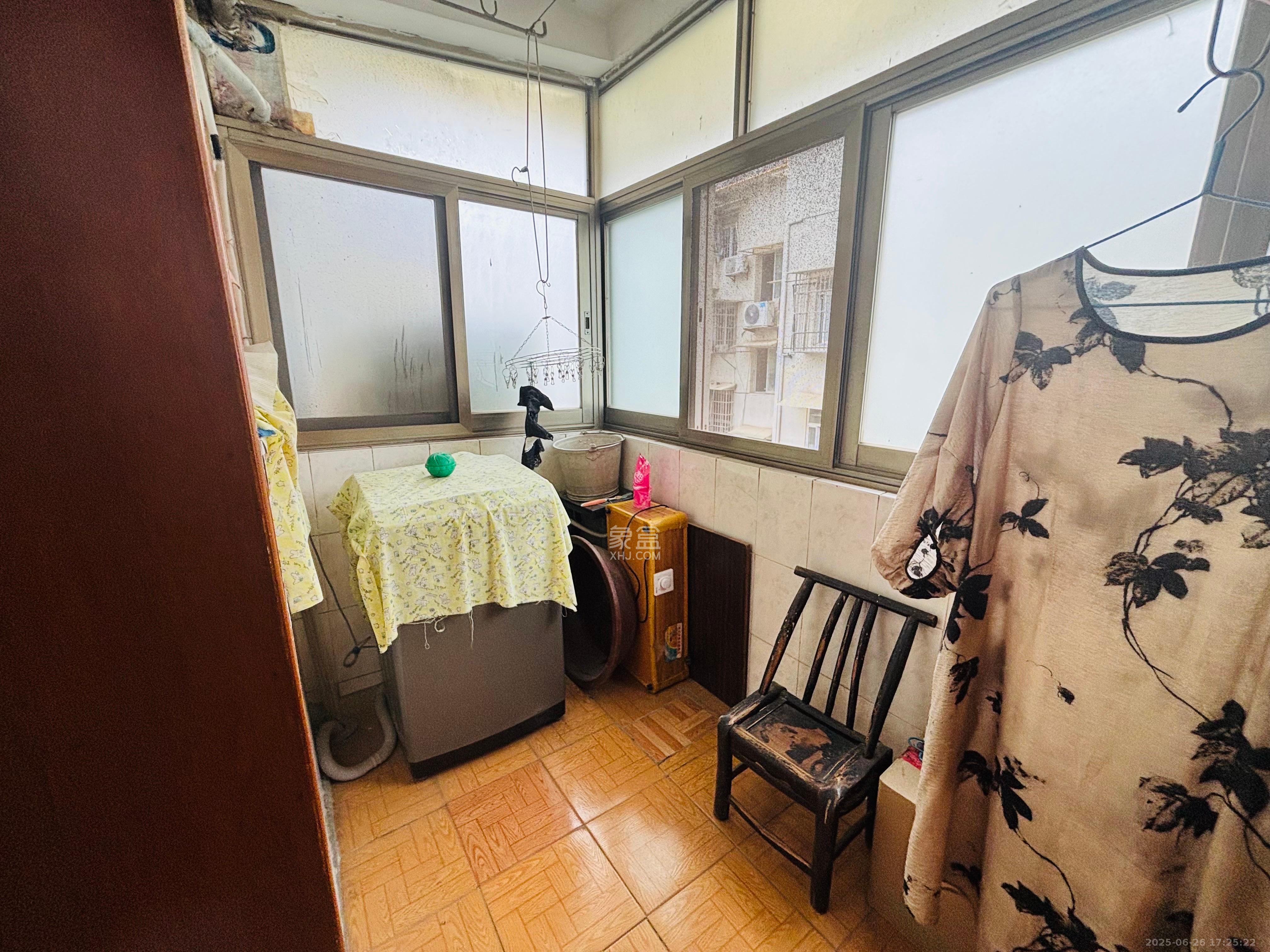 富雅坪社区(红墙巷) 3室1厅1卫 2200.0元/月 富雅坪社区(红墙巷) 3室1厅1卫 2200.0元/月室内图