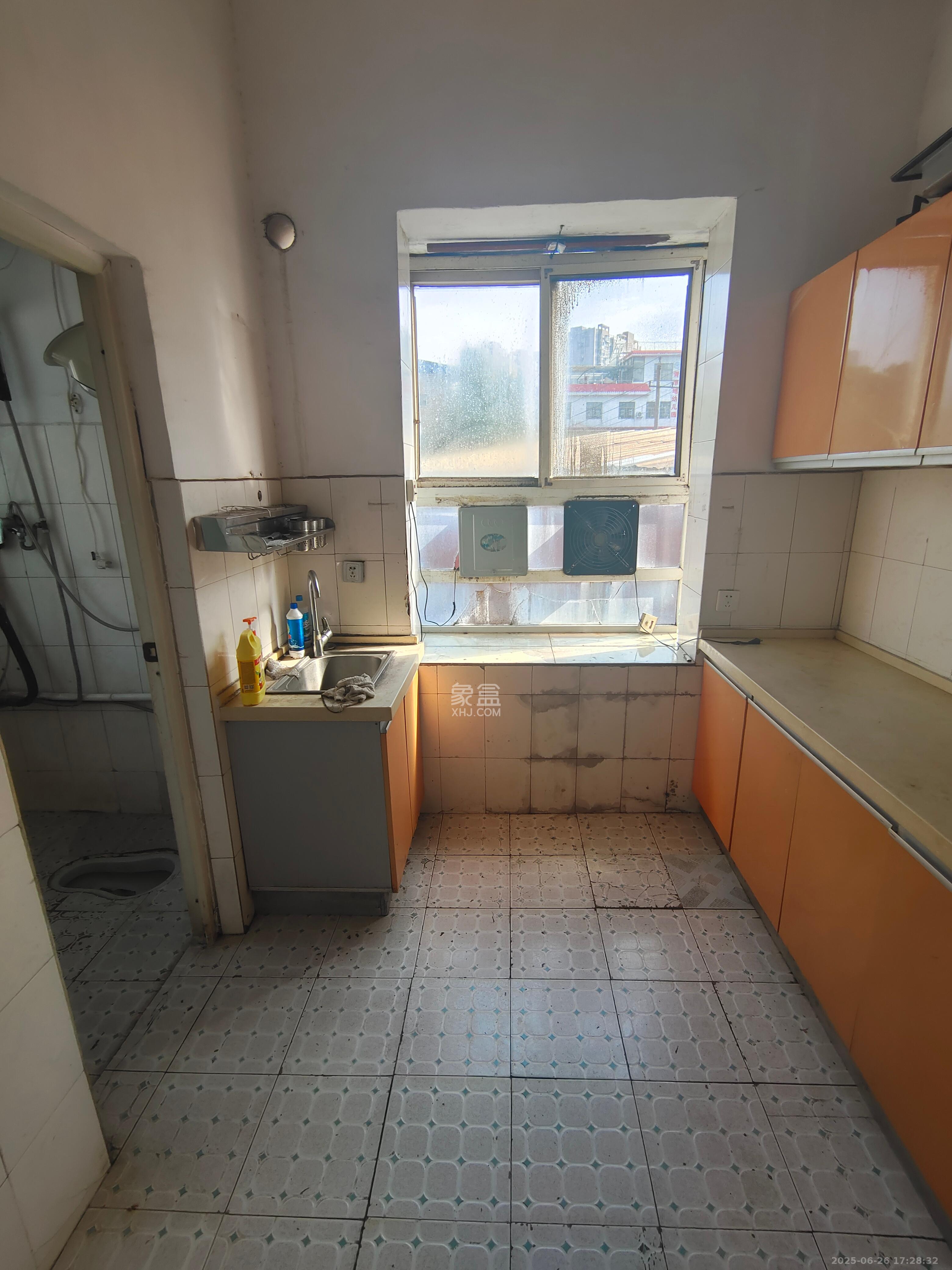 树木岭私房散盘 3室2厅1卫 1800.0元/月 树木岭私房散盘 3室2厅1卫 1800.0元/月室内图