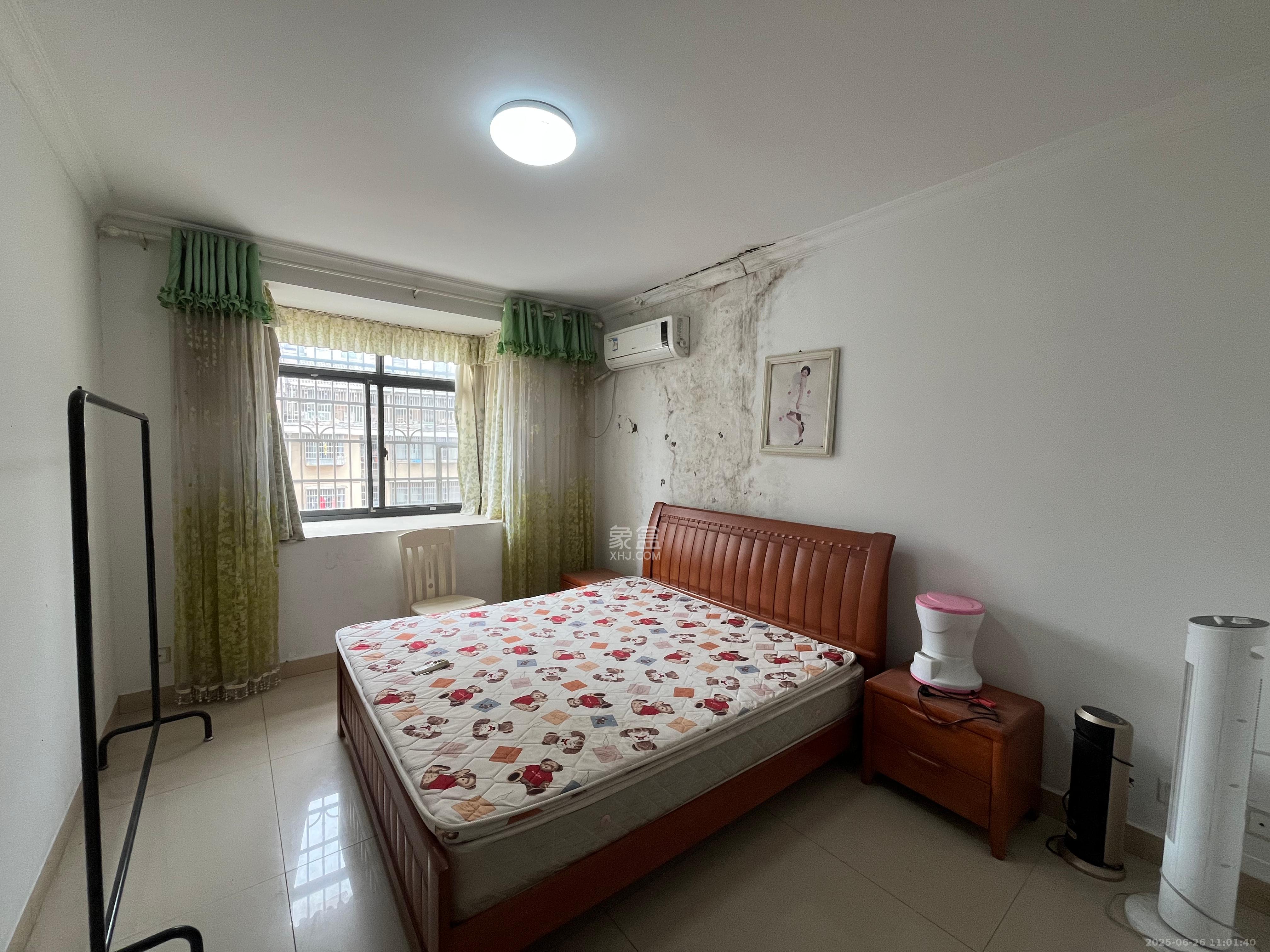 合丰安置小区 3室2厅2卫 1800.0元/月 合丰安置小区 3室2厅2卫 1800.0元/月室内图