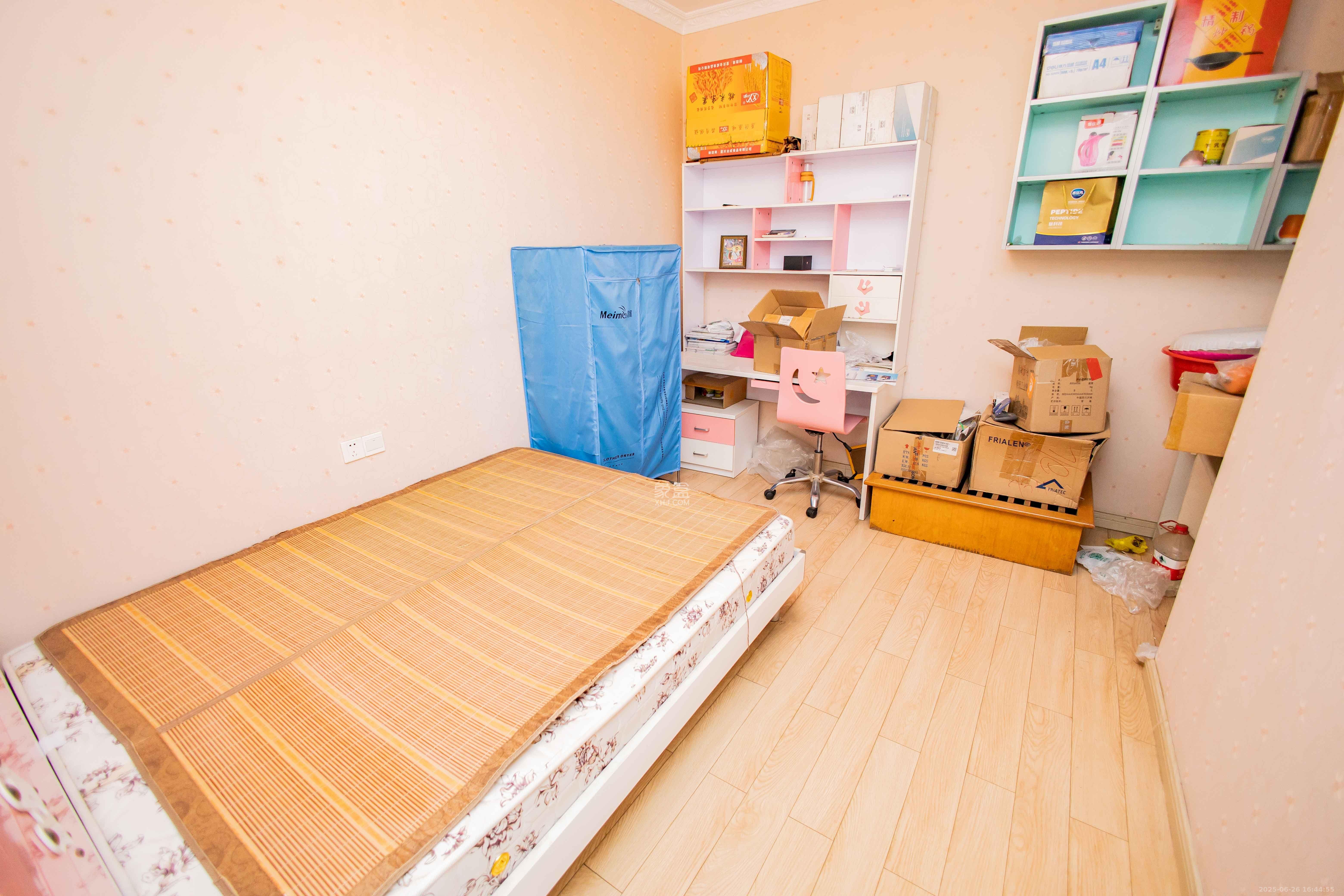长房时代城  3室2厅2卫   2800.00元/月室内图