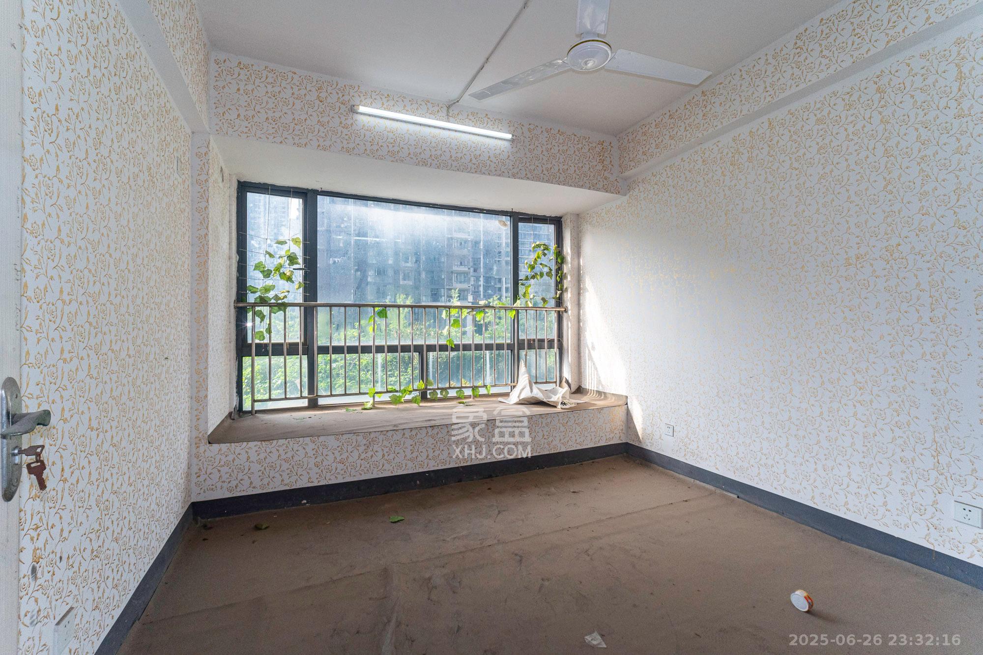 恒基凯旋门一二期 3室2厅1卫 155.98万 恒基凯旋门一二期 3室2厅1卫 155.98万卧室