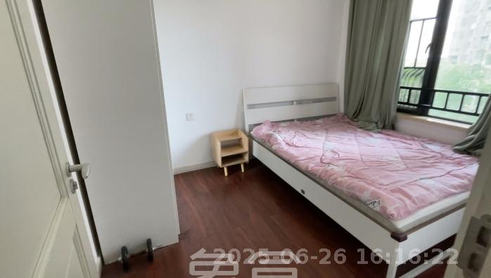 万科魅力之城锋镜里  3室2厅2卫   2500.00元/月室内图