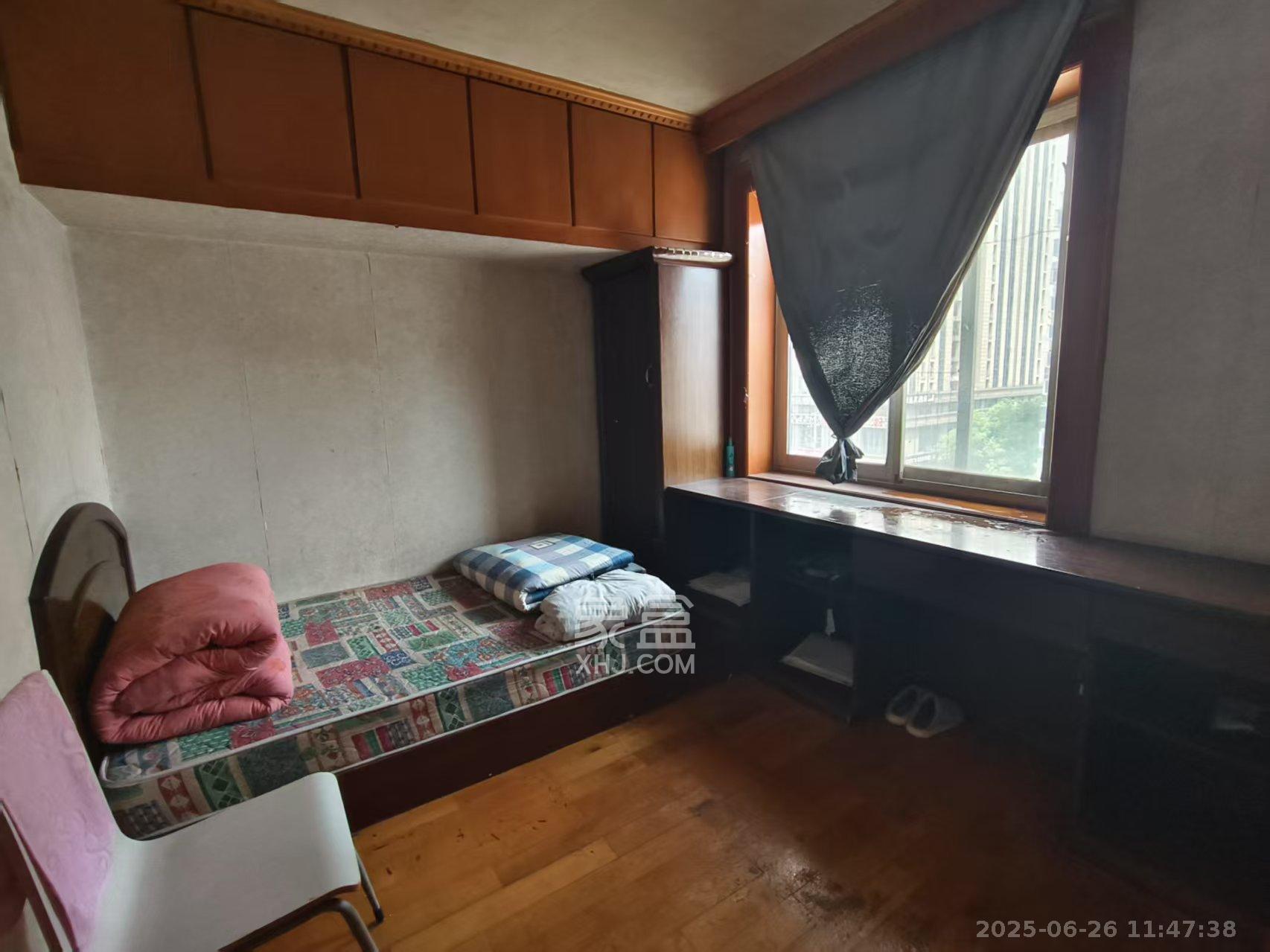 南湖公寓(万顺公寓) 1室1厅1卫 800.0元/月 南湖公寓(万顺公寓) 1室1厅1卫 800.0元/月室内图