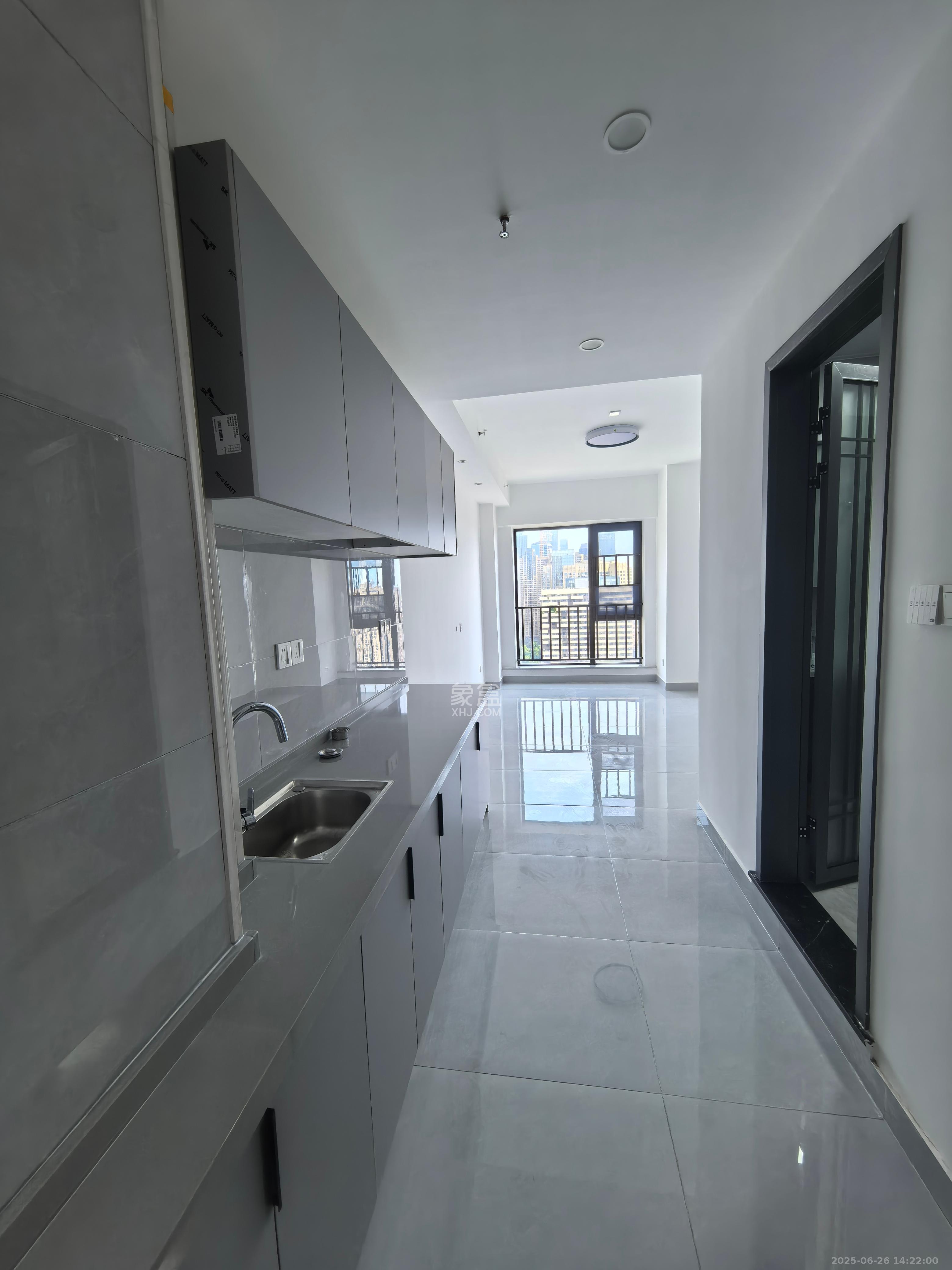 卓越江岸 1室2厅1卫 1800.0元/月 卓越江岸 1室2厅1卫 1800.0元/月室内图