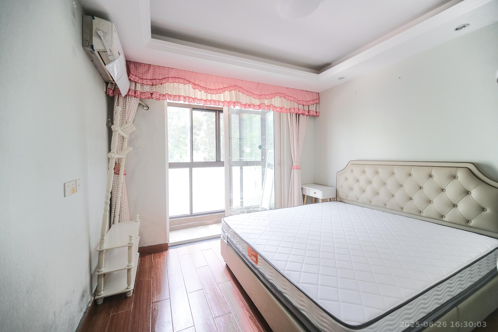 郡原居里 2室1厅1卫 46.8万 郡原居里 2室1厅1卫 46.8万卧室