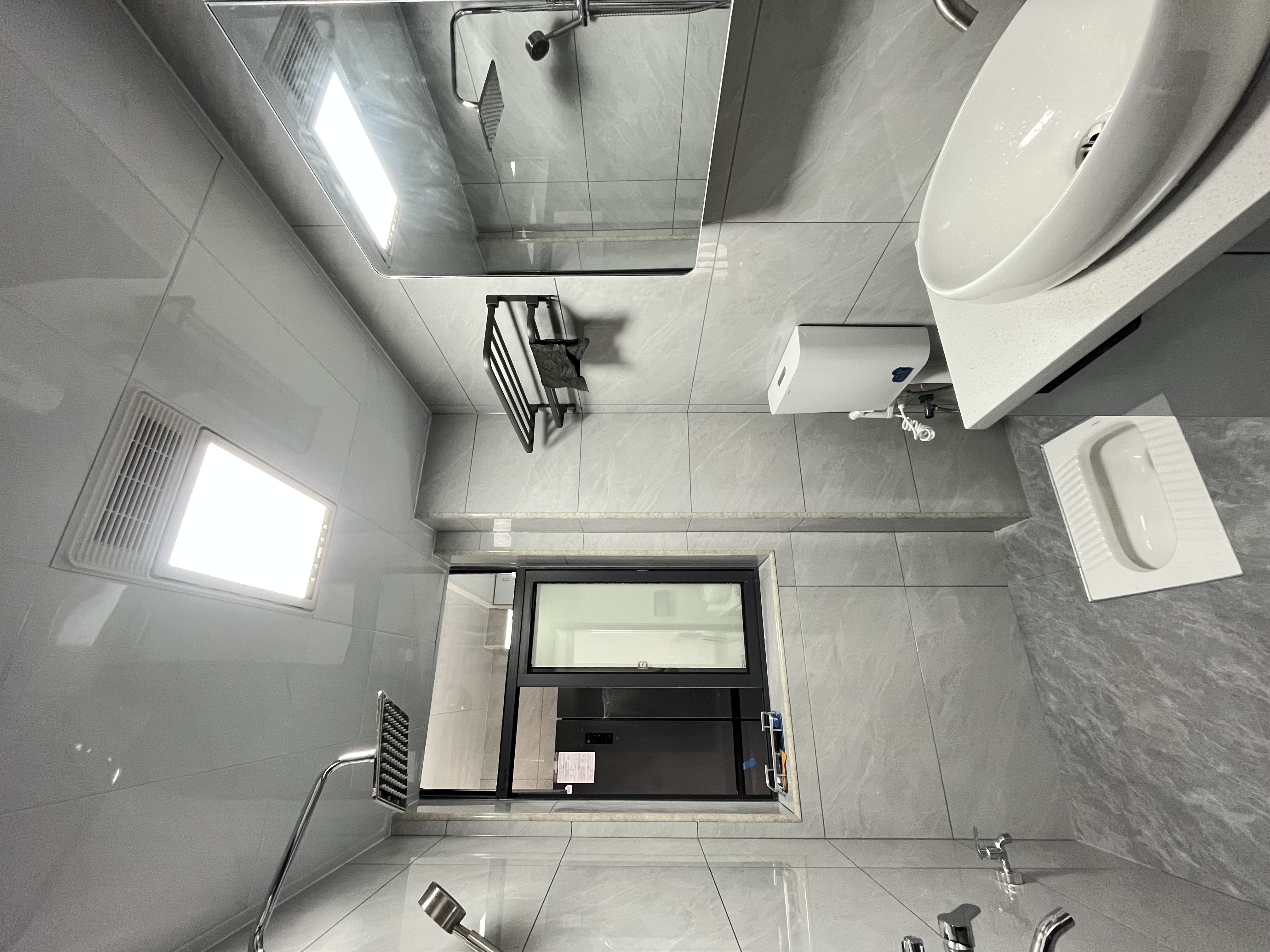 互助小区电梯房 2室2厅1卫 1600.0元/月 互助小区电梯房 2室2厅1卫 1600.0元/月室内图