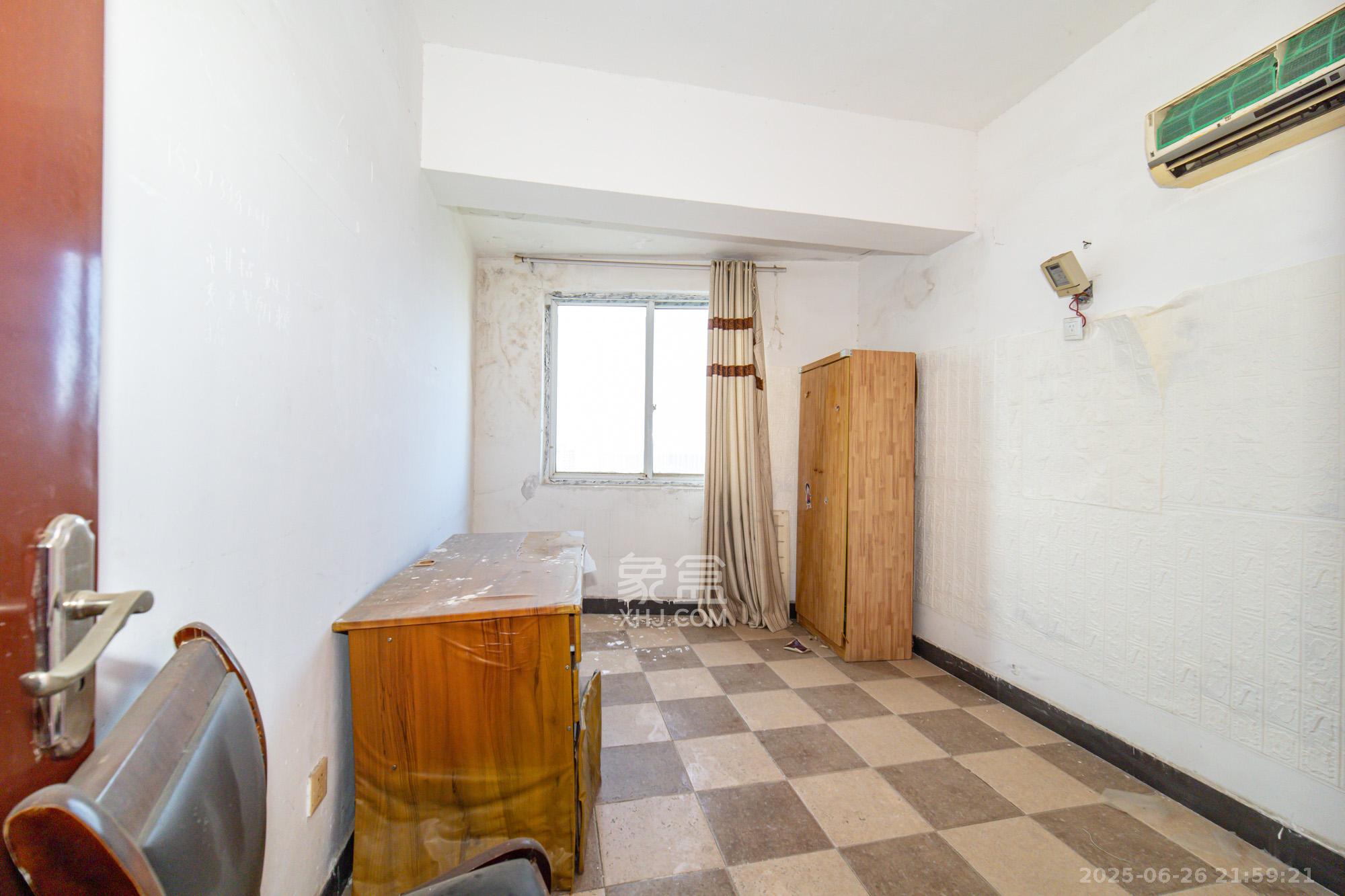 未来现代城 2室2厅1卫 49.8万 未来现代城 2室2厅1卫 49.8万卧室