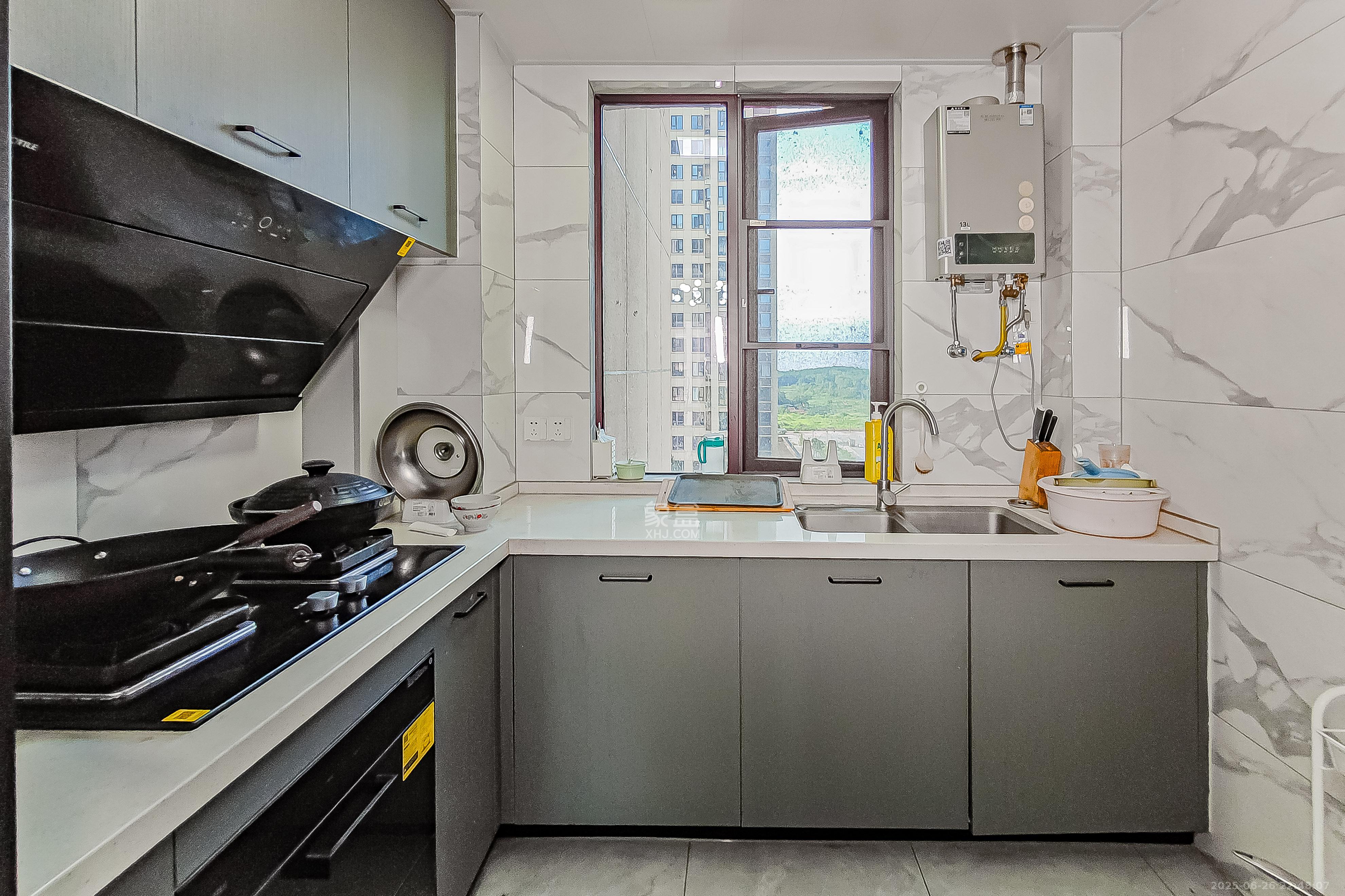 艺源颂雅小区(719街区)  1室0厅0卫    97.0万 艺源颂雅小区(719街区)  1室0厅0卫    97.0万厨房