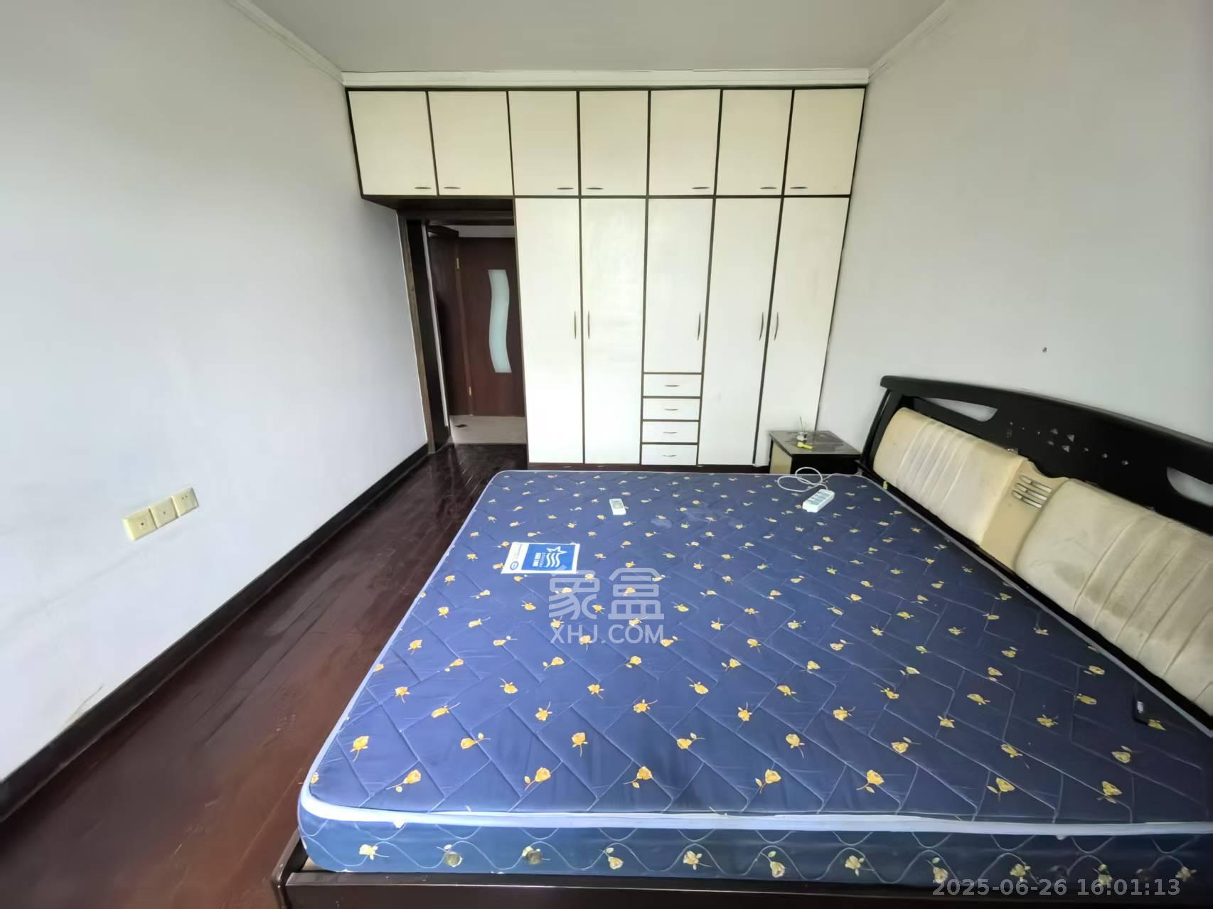 军安苑小区  3室2厅2卫    1600.0元/月室内图