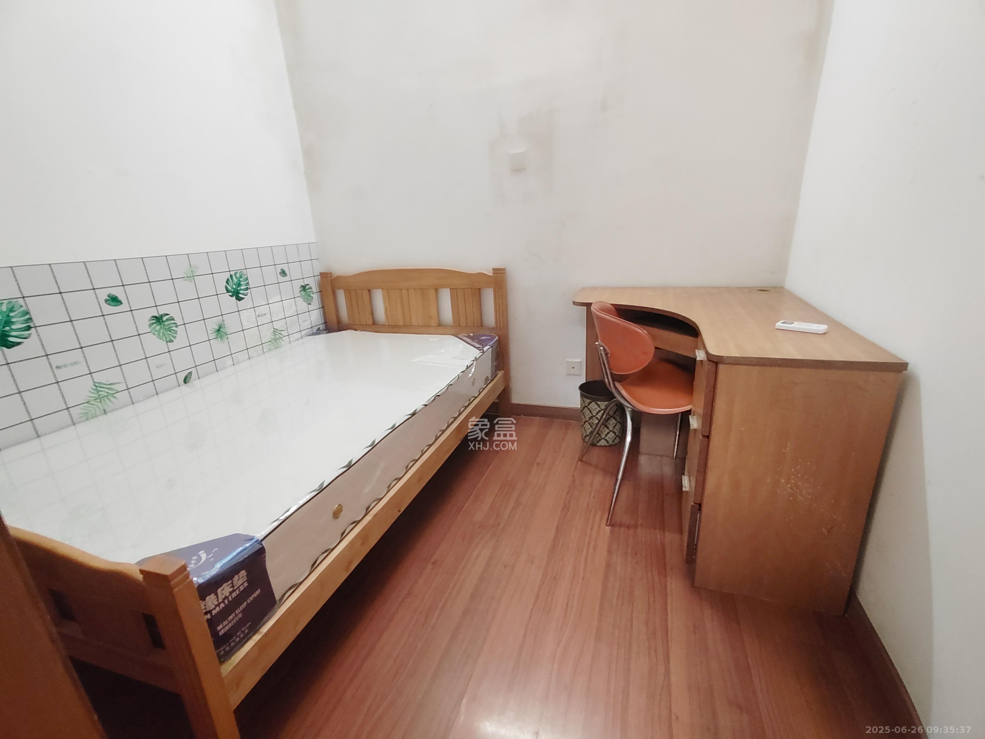 阳光新城  2室1厅1卫   1700.00元/月室内图