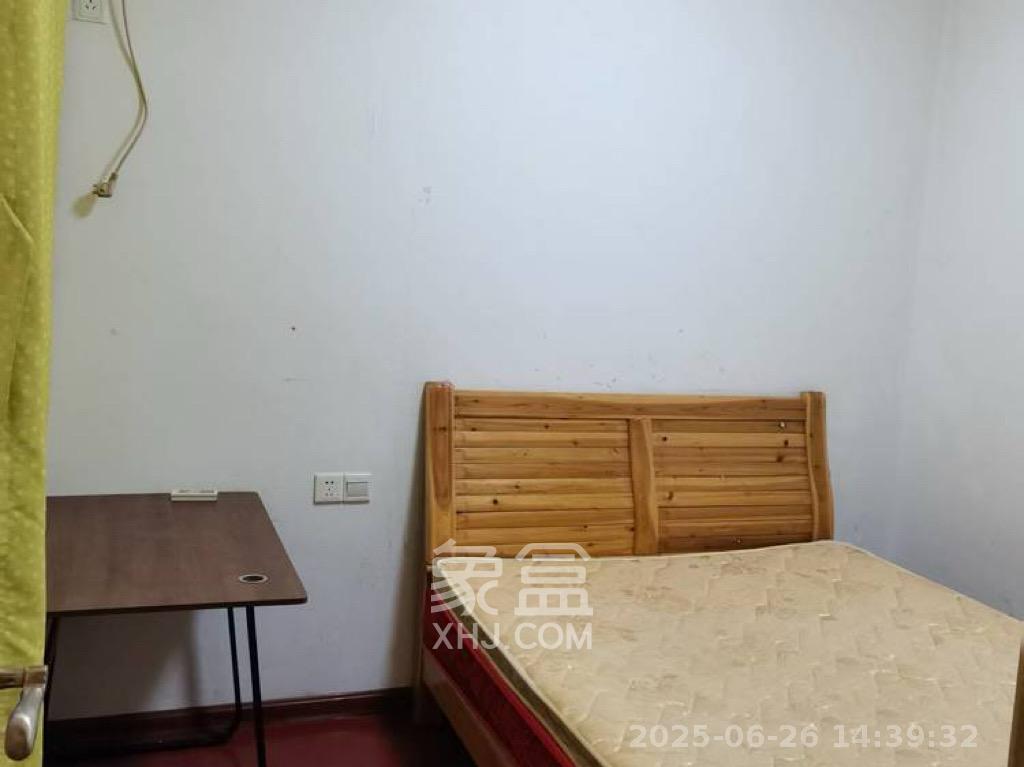 开源鑫景  2室1厅1卫    1700.0元/月室内图