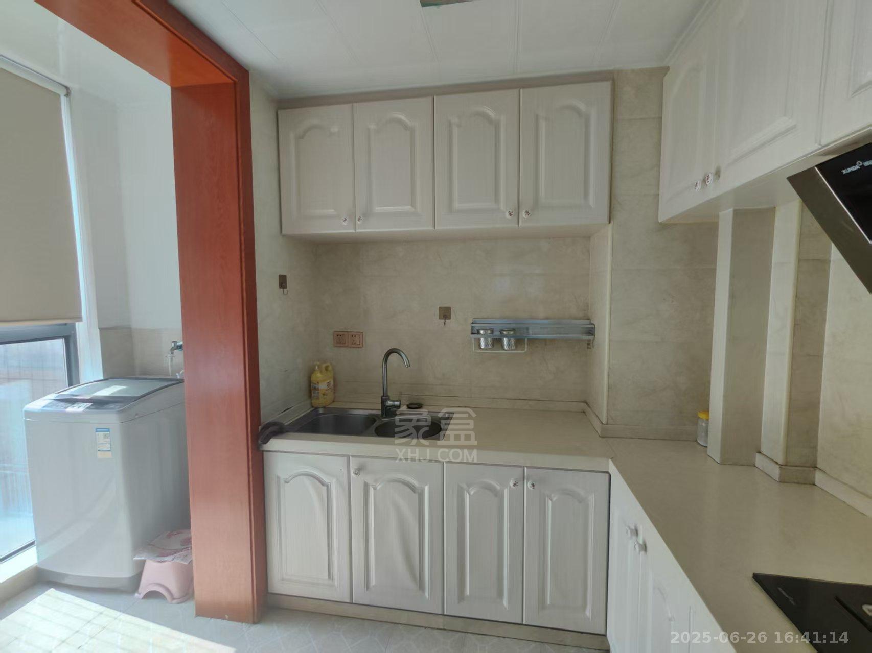 武广国际学苑 2室2厅1卫 2000.0元/月 武广国际学苑 2室2厅1卫 2000.0元/月室内图