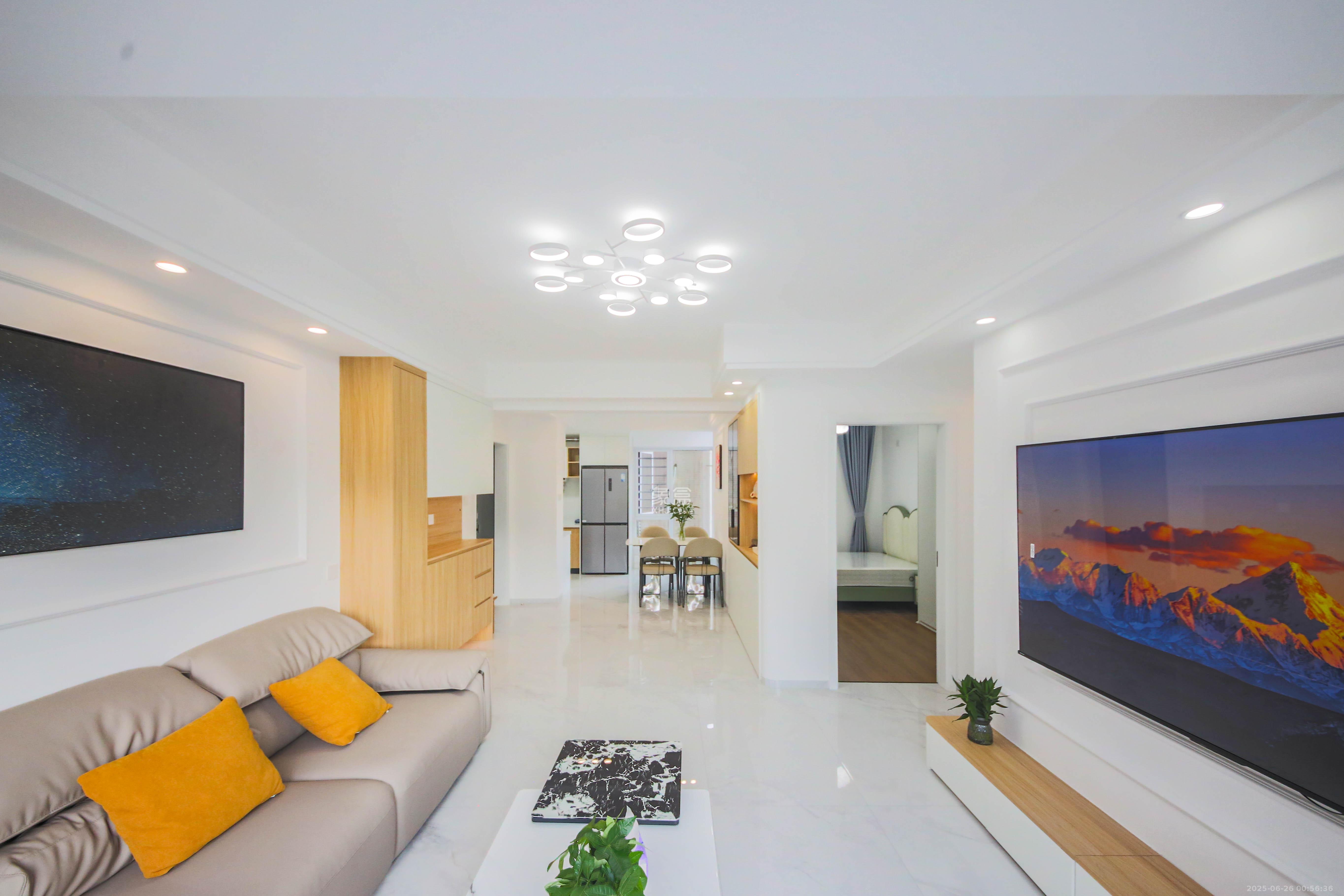 和庄  3室2厅2卫    98.0万 和庄  3室2厅2卫    98.0万客厅