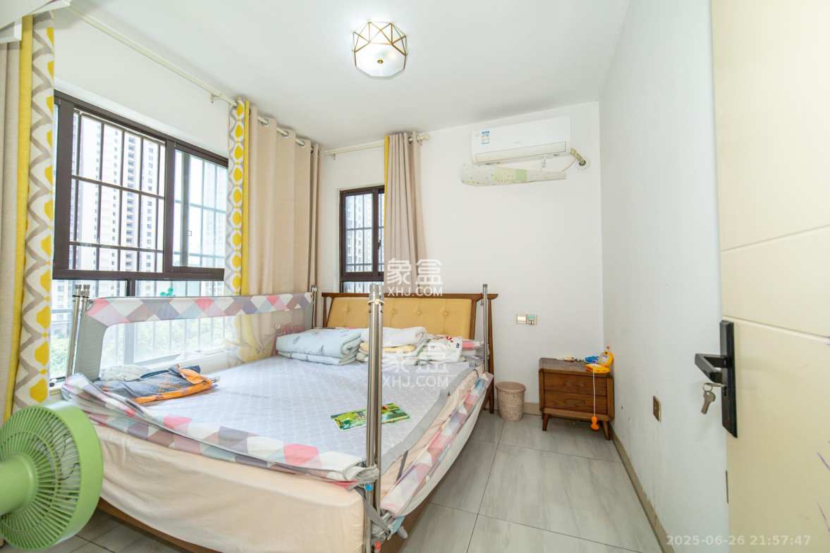 金科时代中心  3室2厅1卫    72.0万 金科时代中心  3室2厅1卫    72.0万卧室