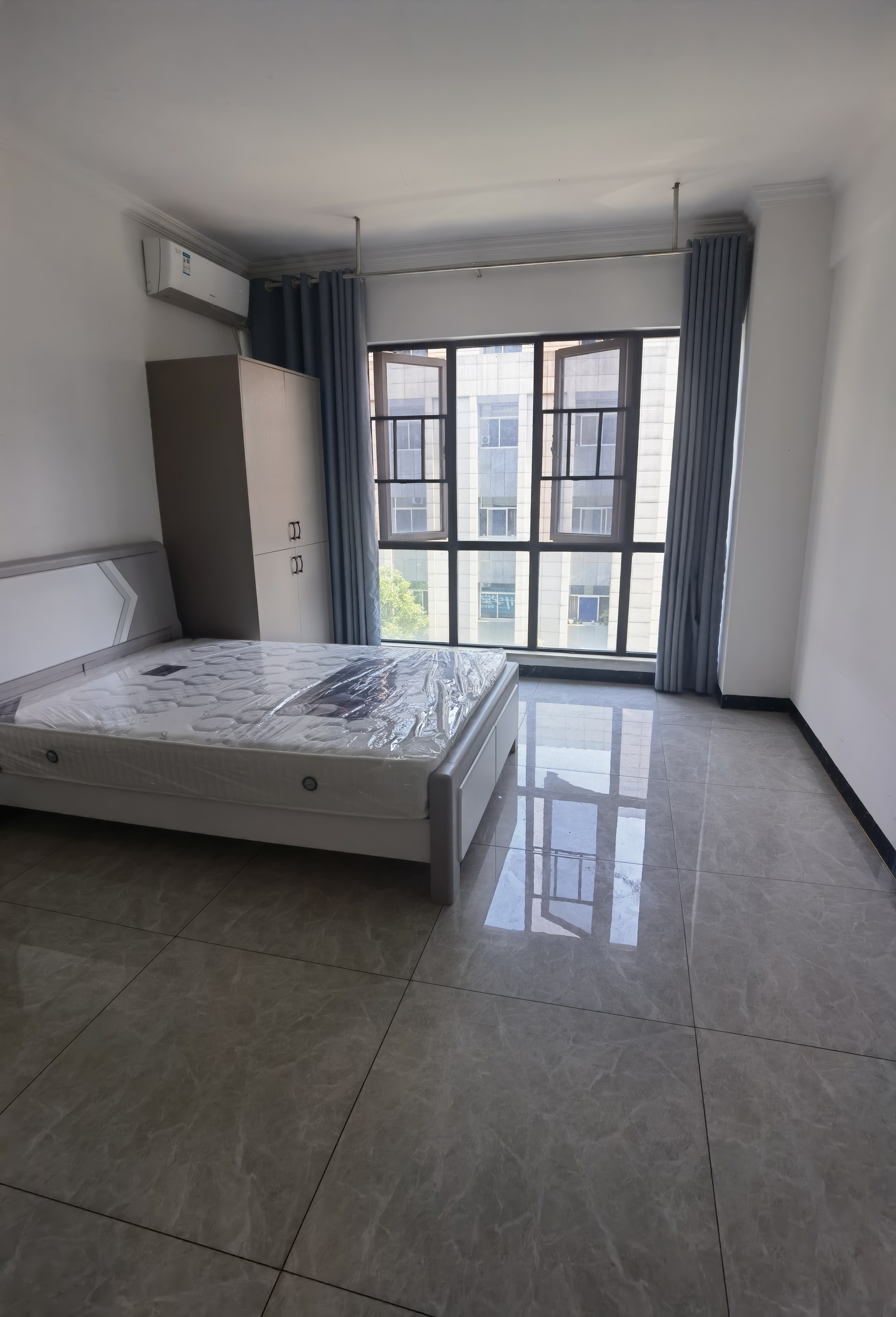 皇城御园 1室1厅1卫 800.0元/月 皇城御园 1室1厅1卫 800.0元/月室内图