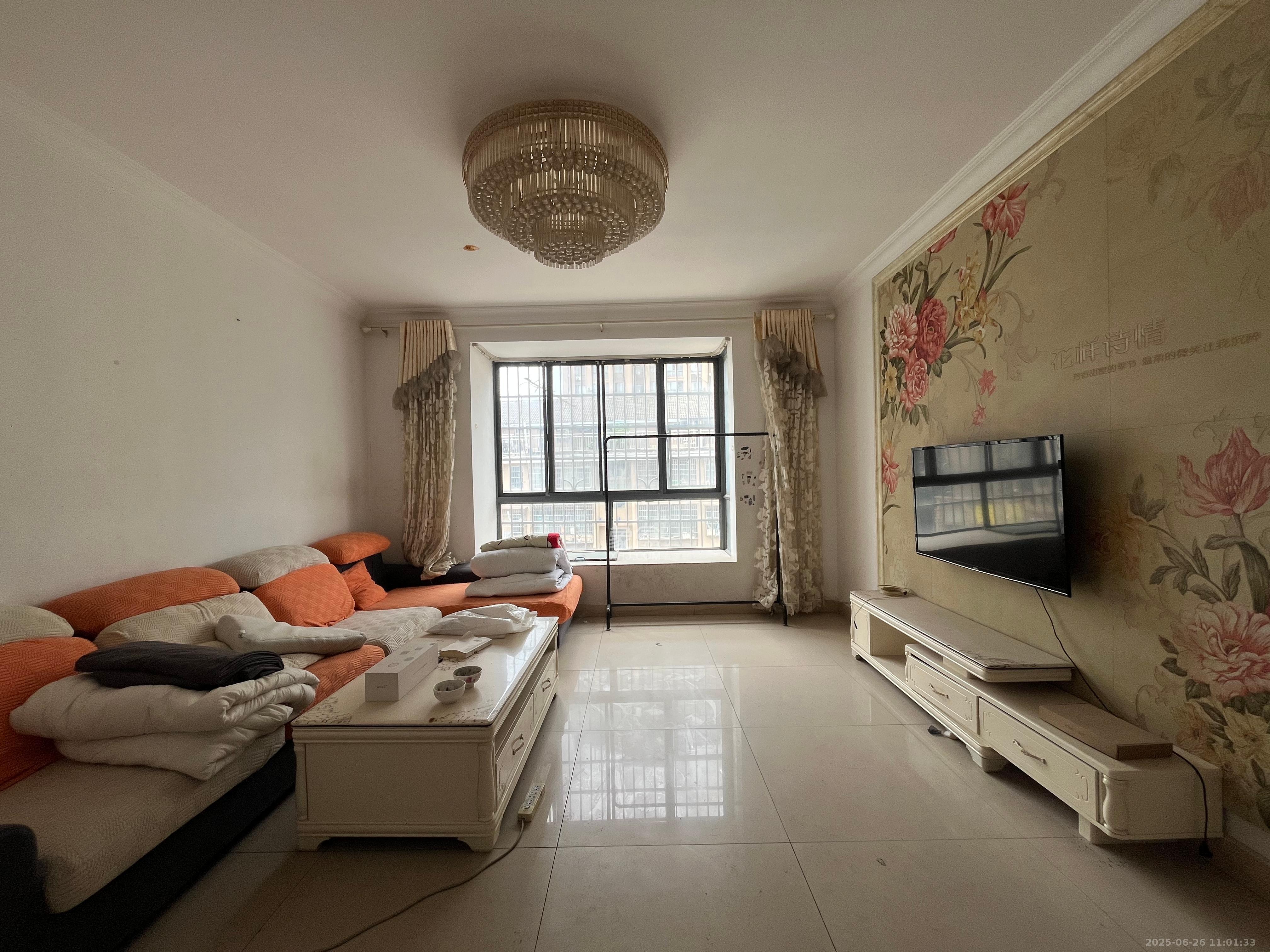 合丰安置小区 3室2厅2卫 1800.0元/月 合丰安置小区 3室2厅2卫 1800.0元/月室内图