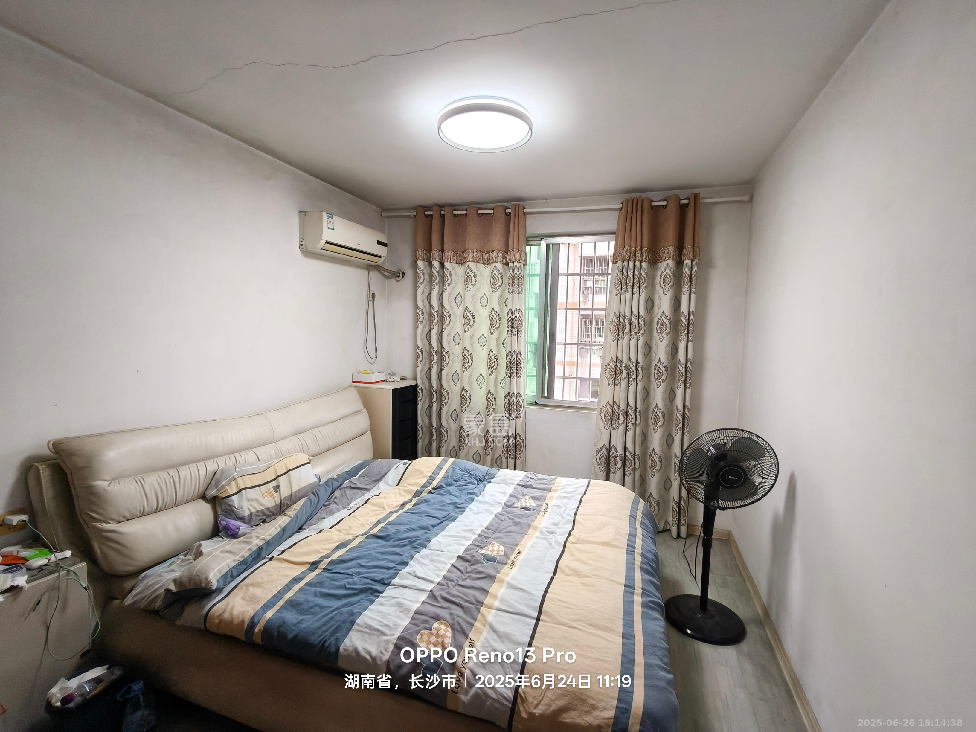 友谊小区公寓楼  3室2厅2卫    2500.0元/月室内图