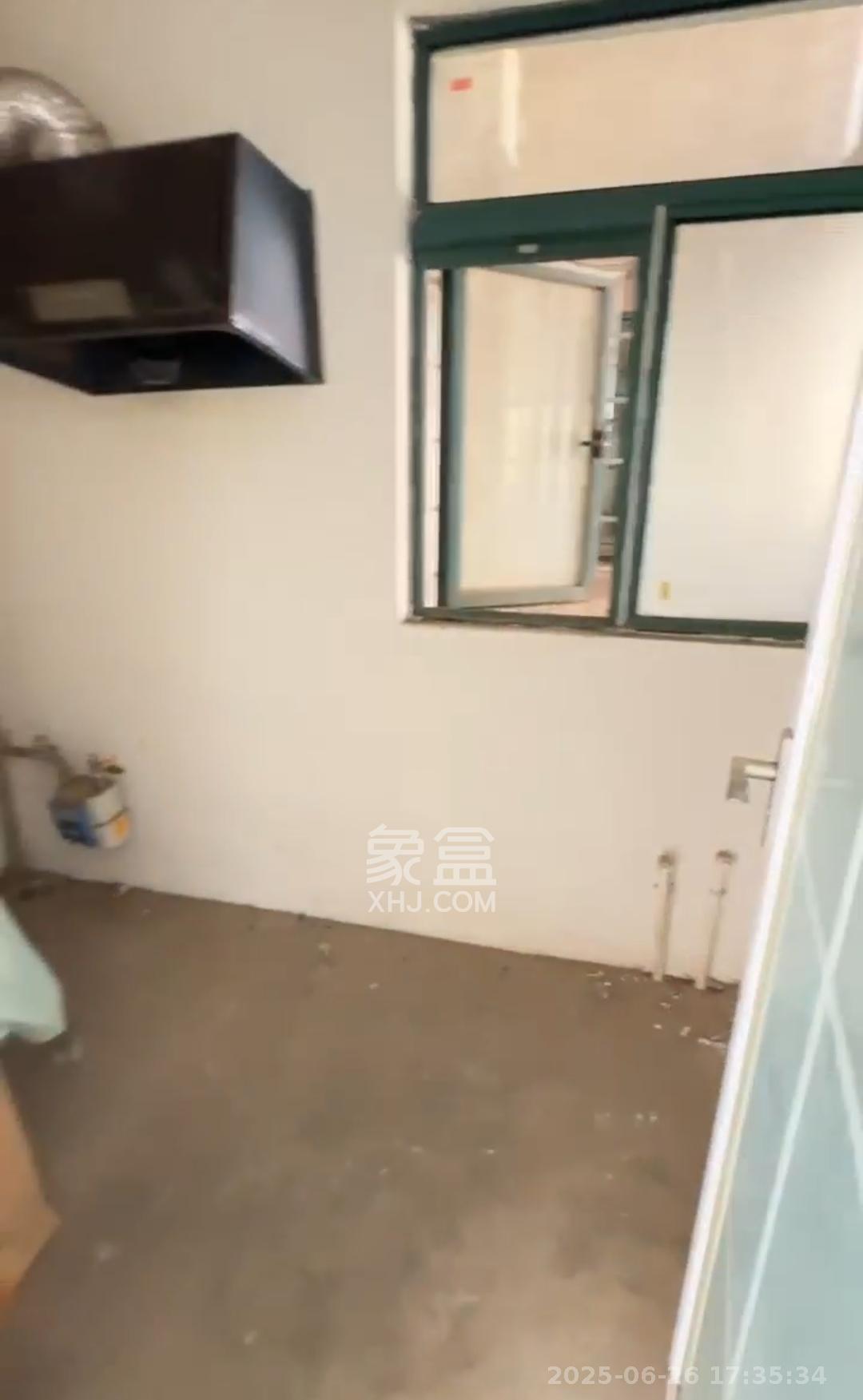 克拉美丽山庄(晟领国际)  2室1厅1卫    2500.0元/月 克拉美丽山庄(晟领国际)  2室1厅1卫    2500.0元/月室内图1