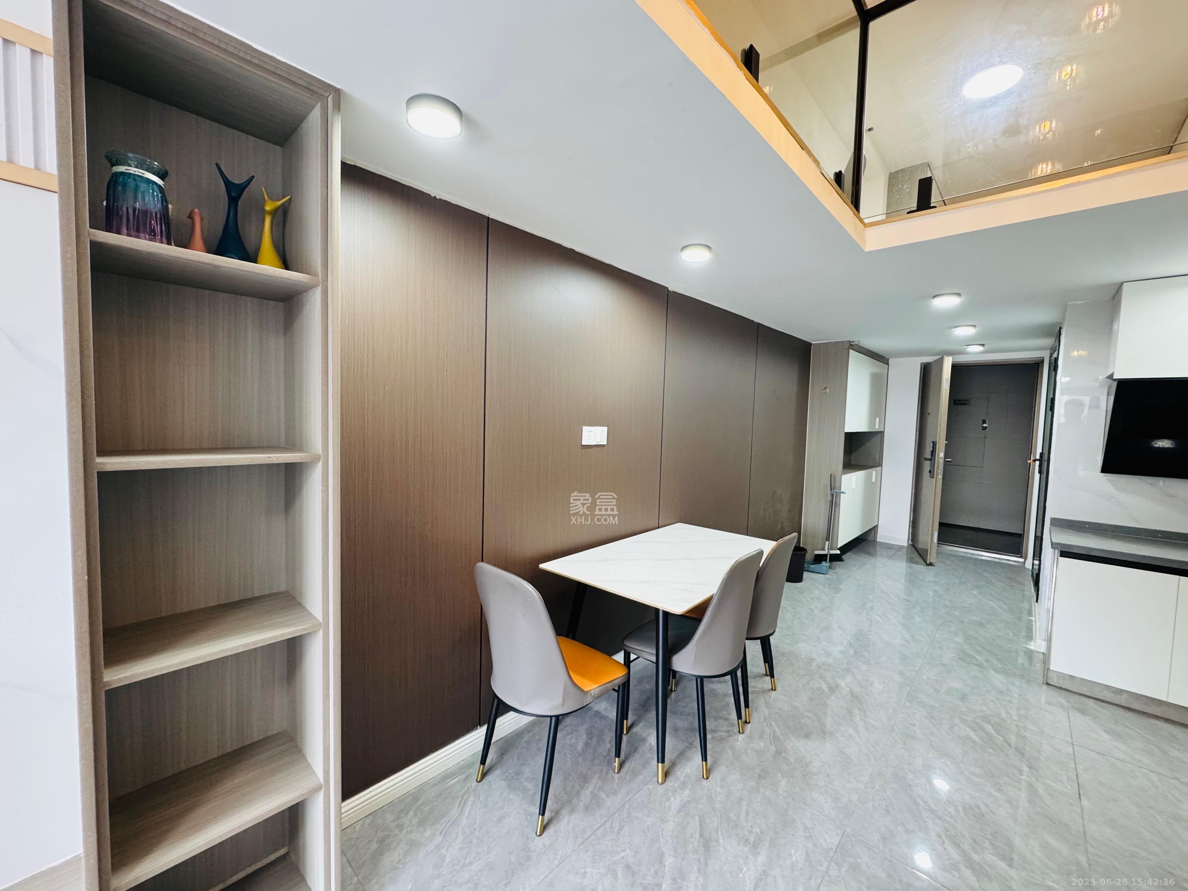 金茂建发泊悦  2室1厅1卫   2100.00元/月室内图