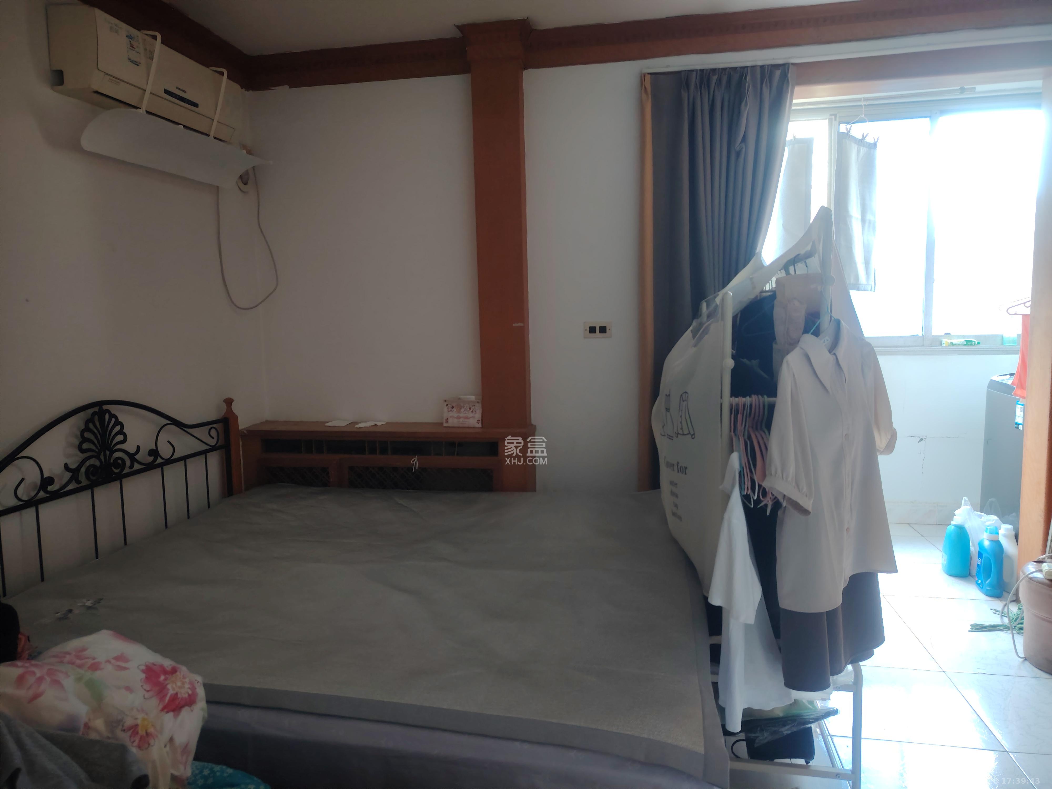 省政府五所 1室1厅1卫 1800.0元/月 省政府五所 1室1厅1卫 1800.0元/月室内图