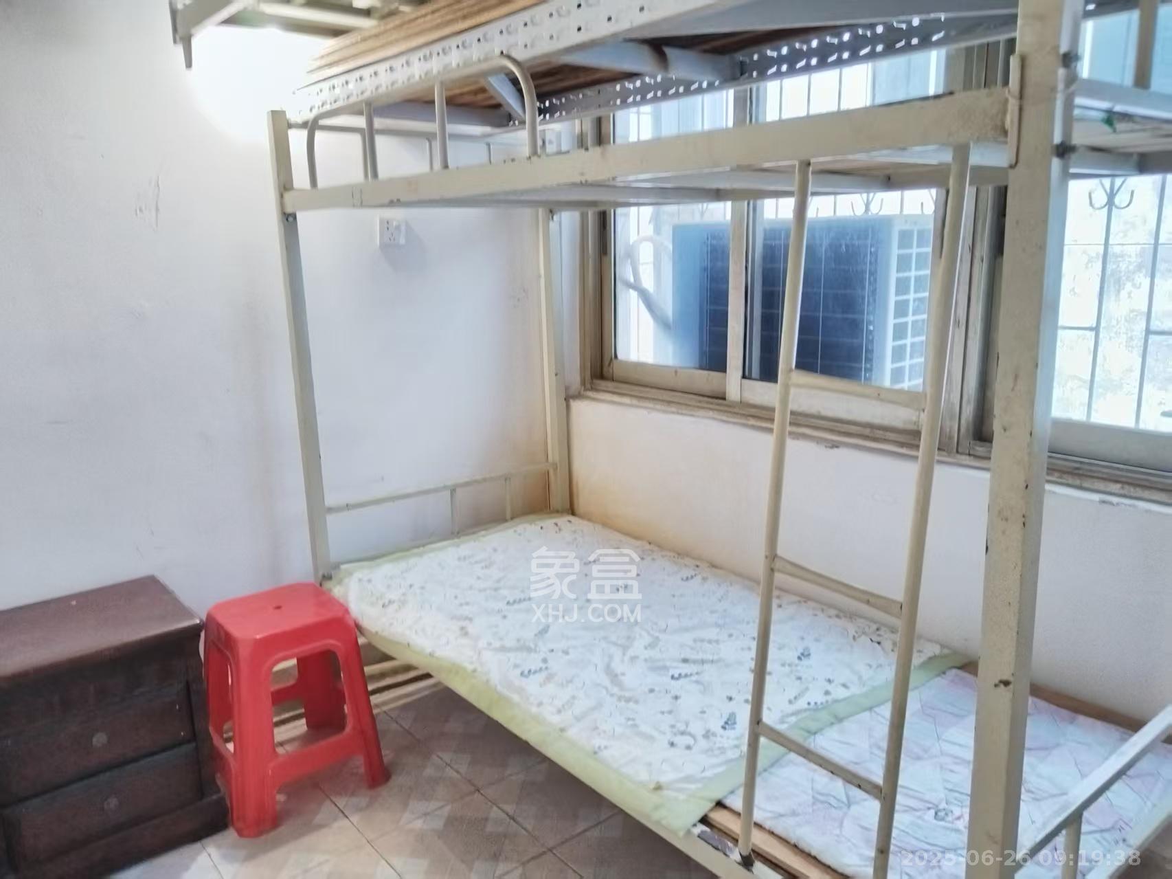 沁园经贸小区  4室2厅1卫   2000.00元/月室内图