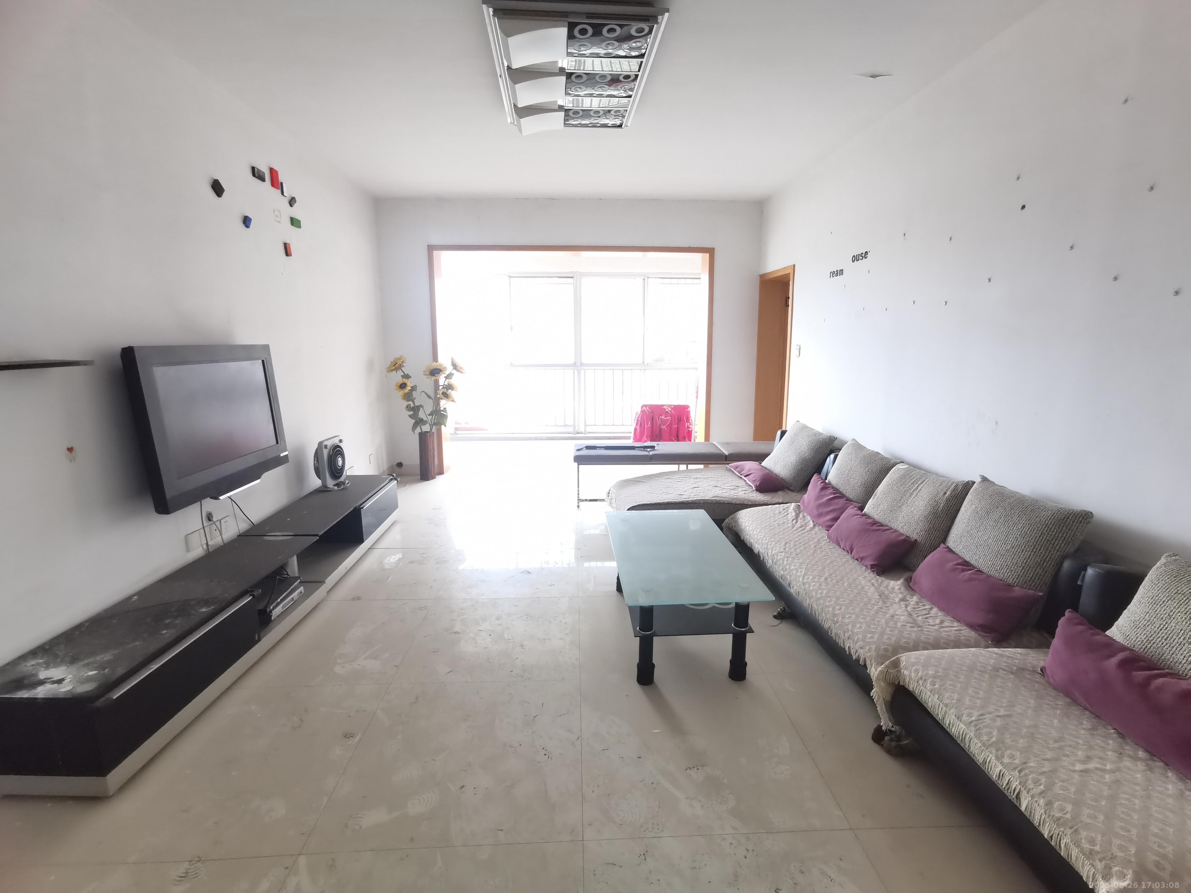 奋飞一百小区 4室2厅2卫 35.0万 奋飞一百小区 4室2厅2卫 35.0万室内图