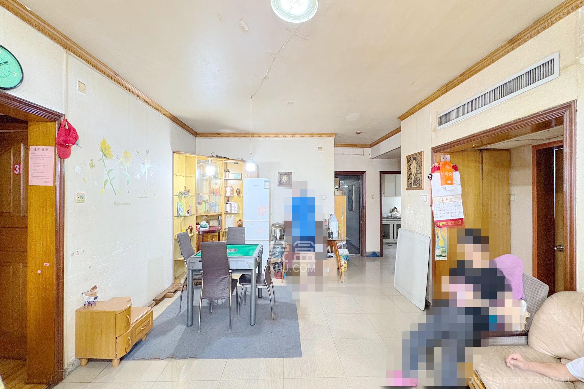 铁银大厦 3室1厅2卫 105.0万 铁银大厦 3室1厅2卫 105.0万客厅