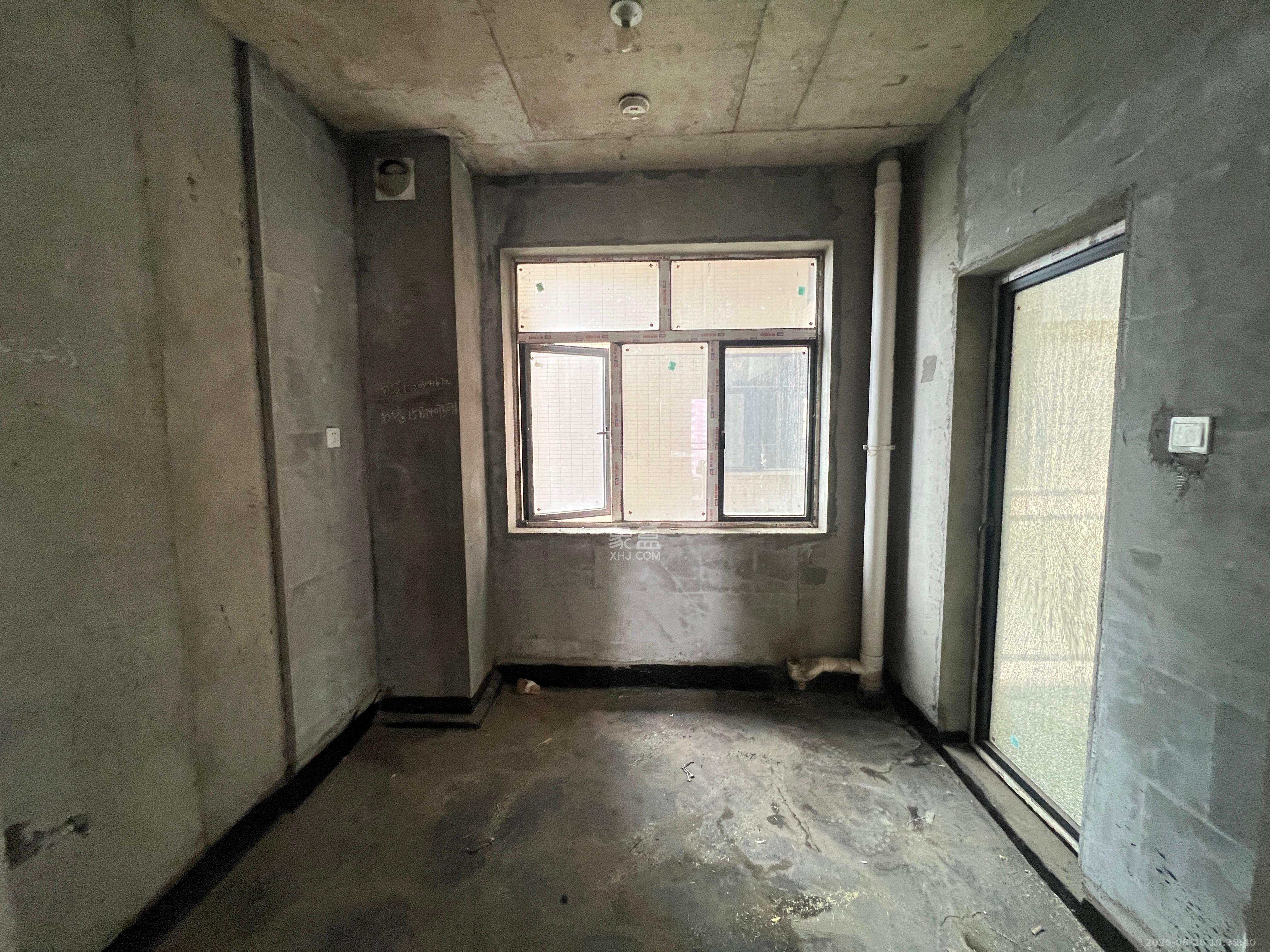 辉煌国际城二期 3室2厅2卫 1400.0元/月 辉煌国际城二期 3室2厅2卫 1400.0元/月室内图