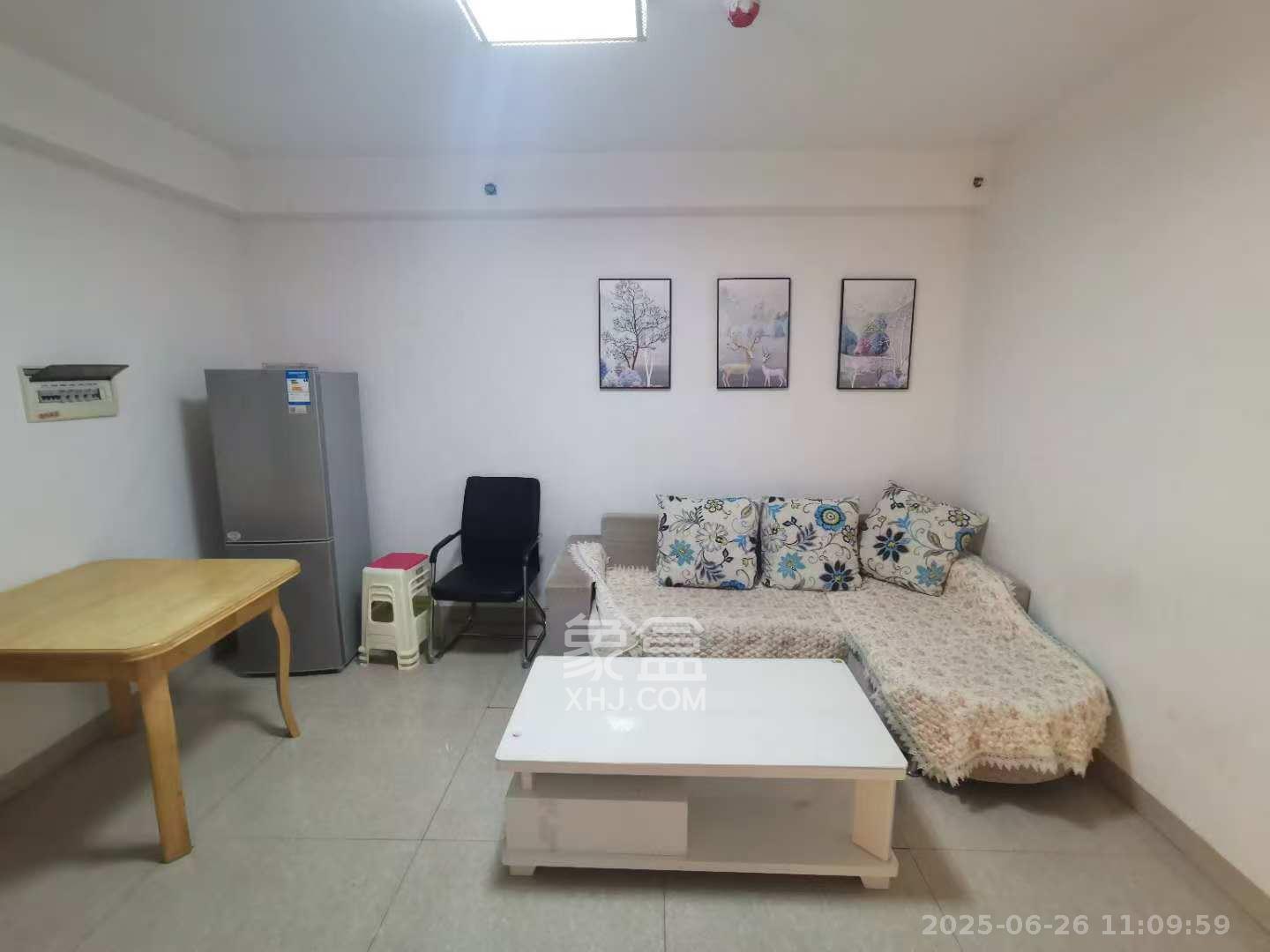 少帅府  3室1厅1卫   2500.00元/月室内图
