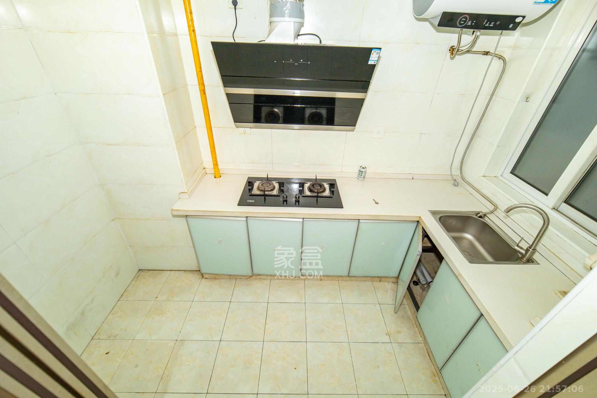 时代星空 3室2厅2卫 50.0万 时代星空 3室2厅2卫 50.0万厨房