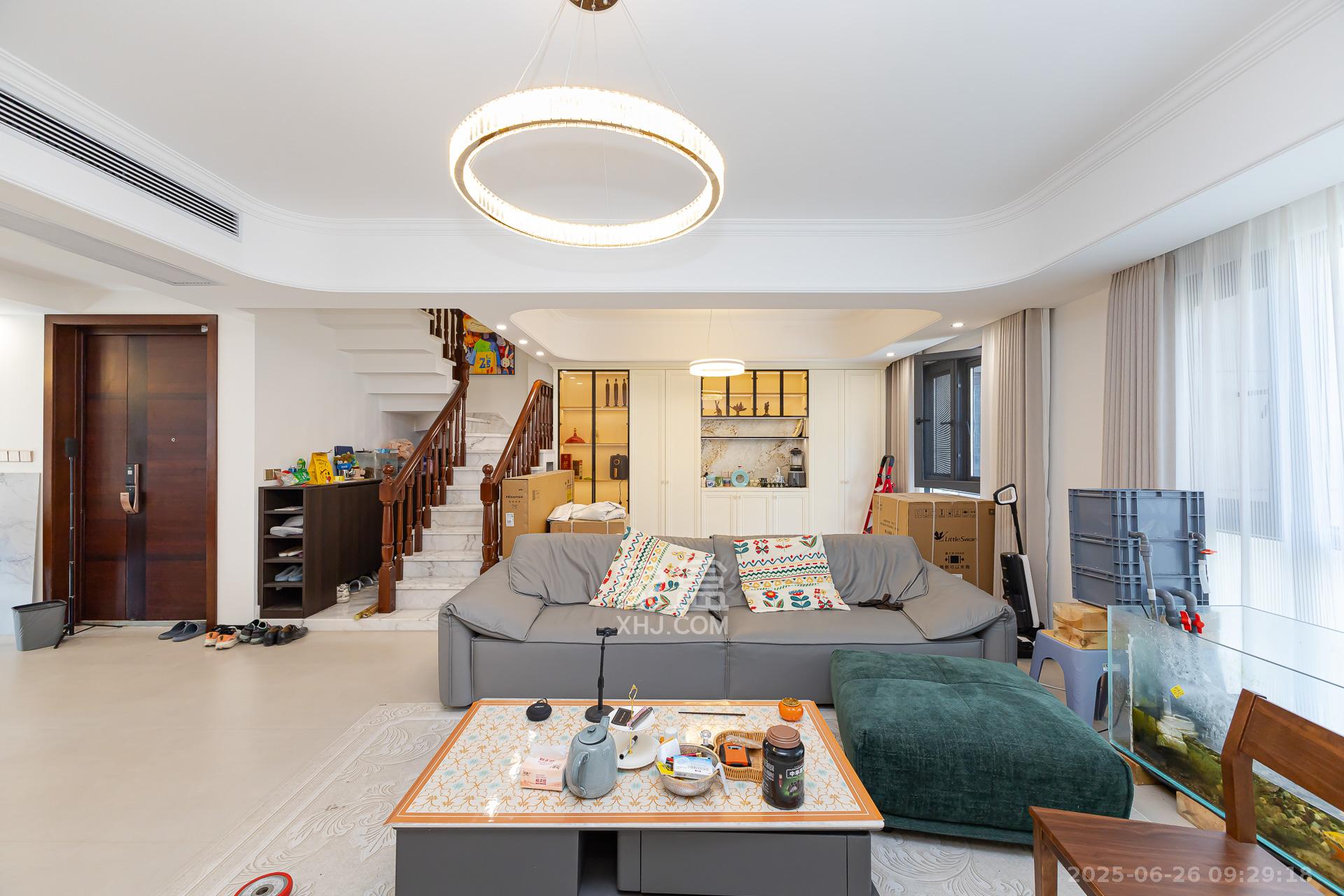 润和湘江天地AB区 4室2厅2卫 175.0万 润和湘江天地AB区 4室2厅2卫 175.0万客厅