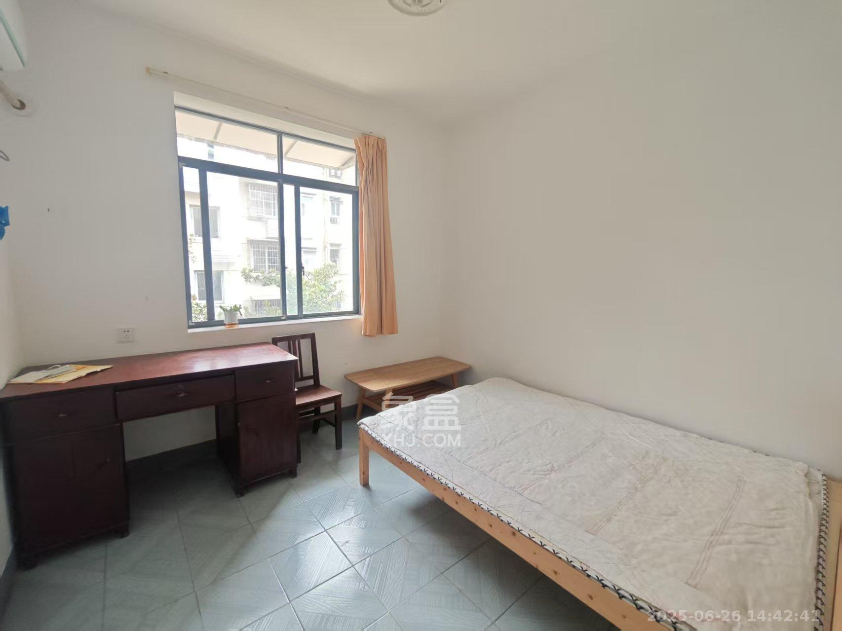 木材厂宿舍(南湖医院对面) 1室0厅0卫 1500.0元/月 木材厂宿舍(南湖医院对面) 1室0厅0卫 1500.0元/月室内图