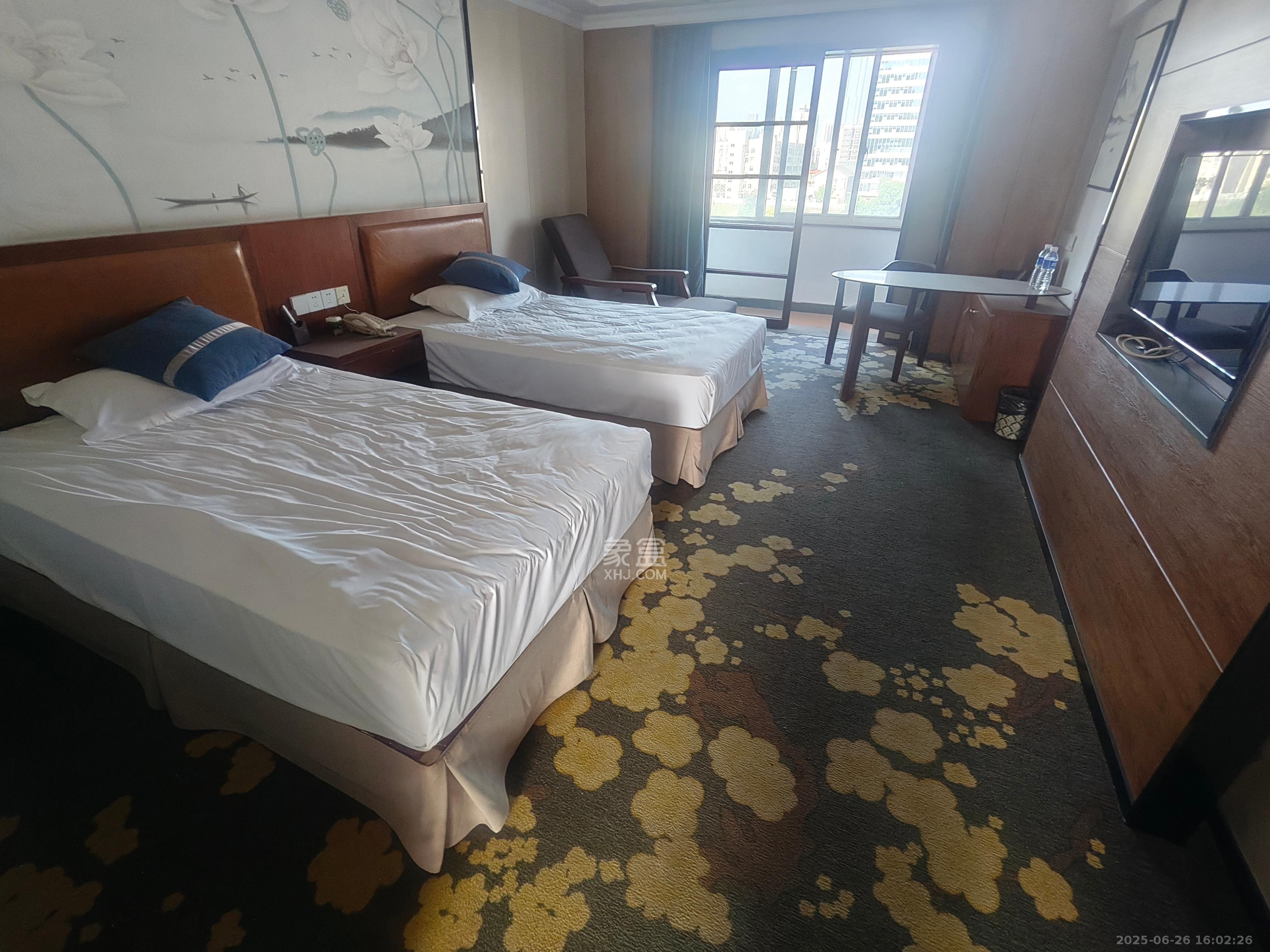 玛依拉山庄 1室1厅1卫 1400.0元/月 玛依拉山庄 1室1厅1卫 1400.0元/月室内图