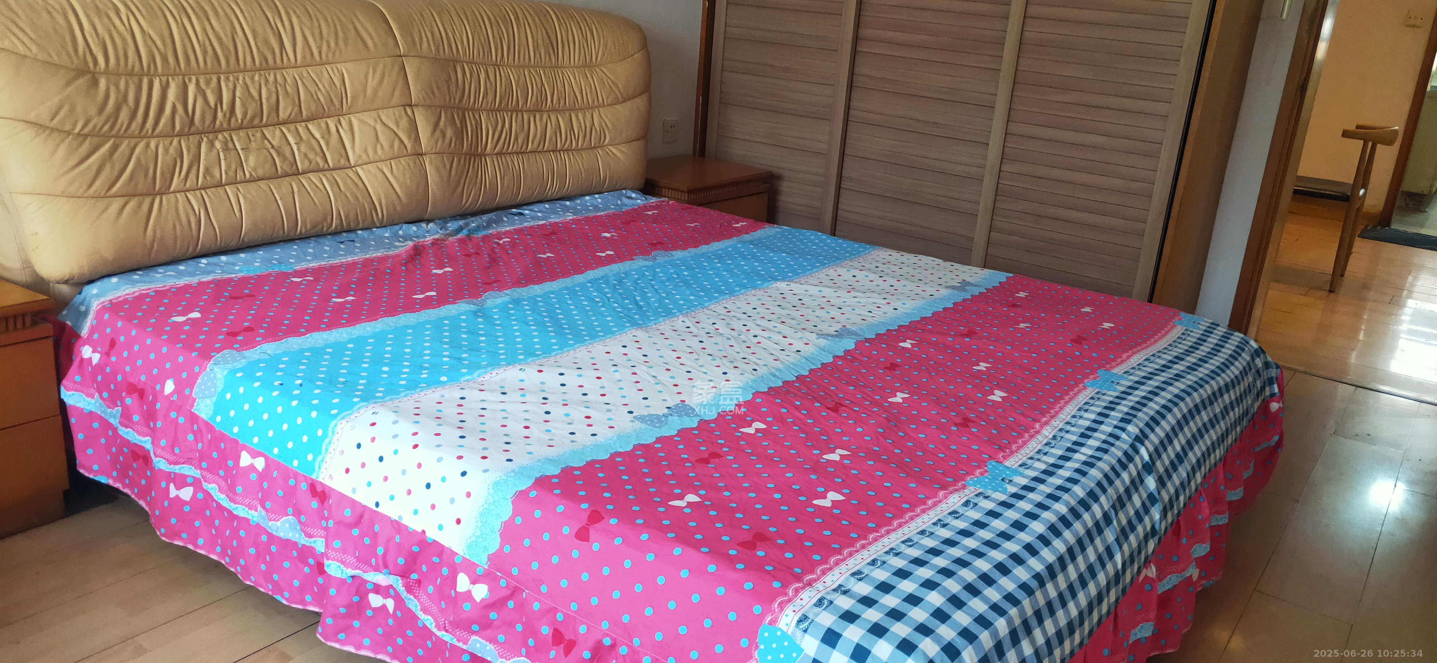 五一东村  3室2厅1卫    2300.0元/月室内图