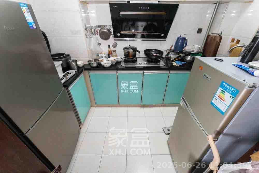 古汉国际广场  3室2厅1卫    3100.0元/月室内图