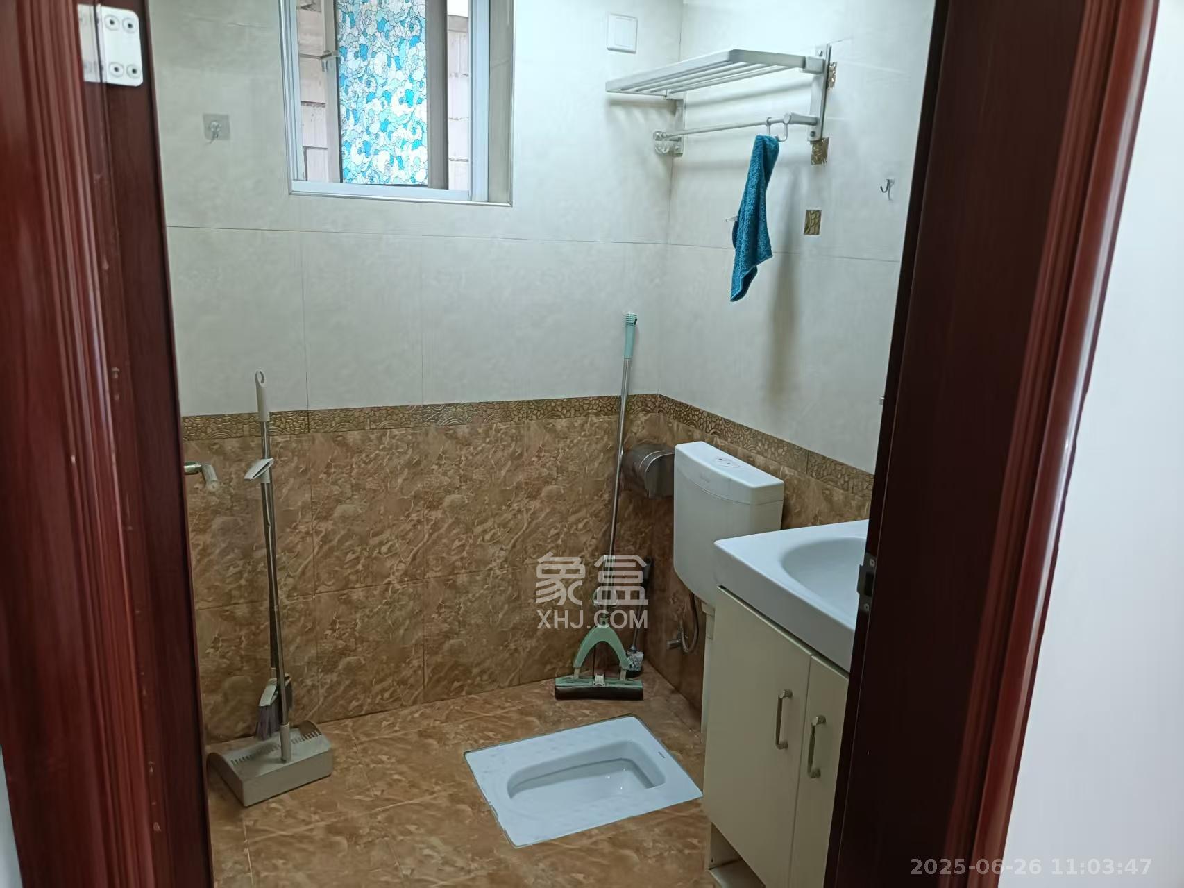 森林公园壹号(森林雅苑) 4室2厅2卫 2200.0元/月 森林公园壹号(森林雅苑) 4室2厅2卫 2200.0元/月室内图