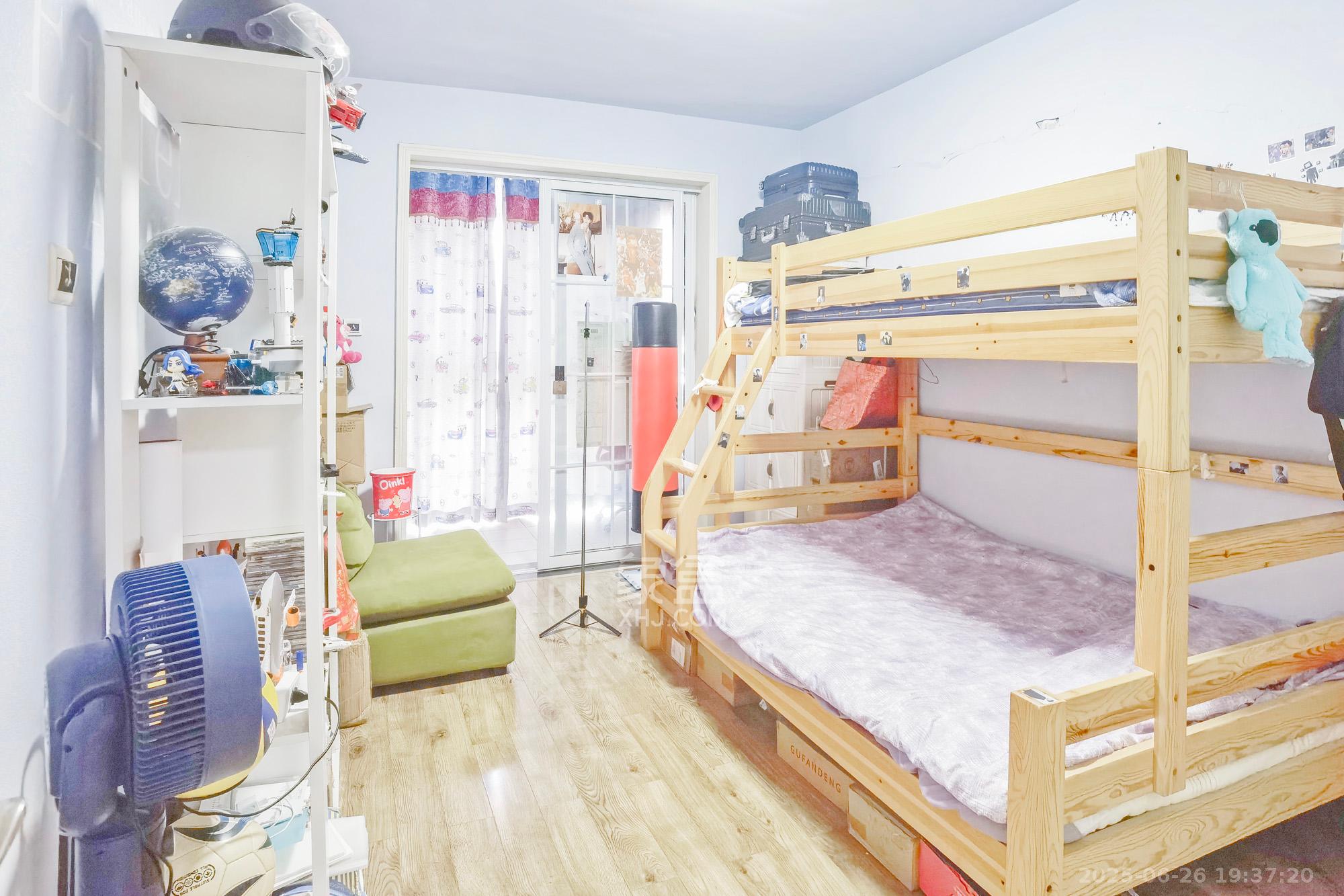 枫林美景  2室2厅1卫    64.8万 枫林美景  2室2厅1卫    64.8万卧室