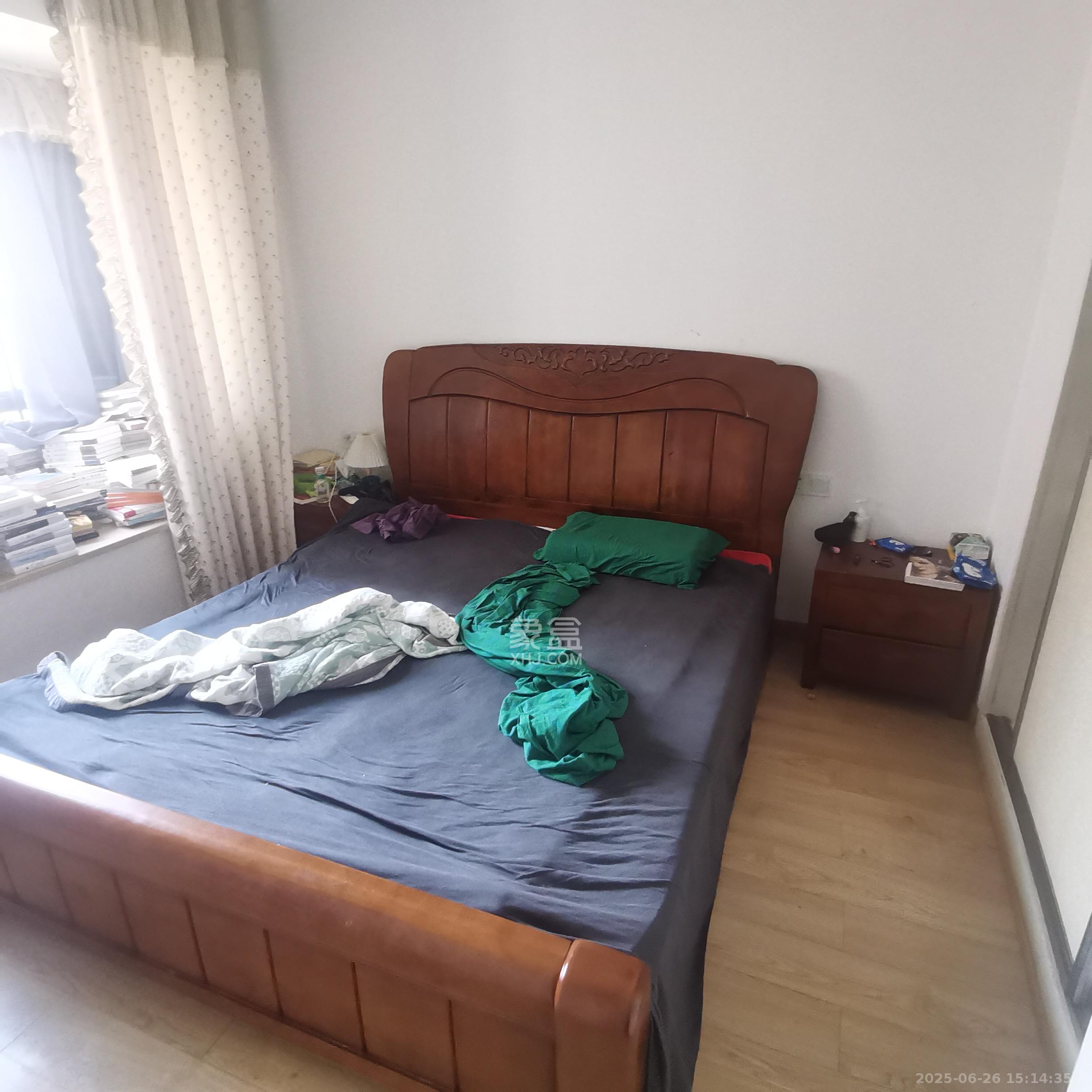 香樟兰亭(朗峰苑)  2室1厅1卫    2000.0元/月 香樟兰亭(朗峰苑)  2室1厅1卫    2000.0元/月室内图