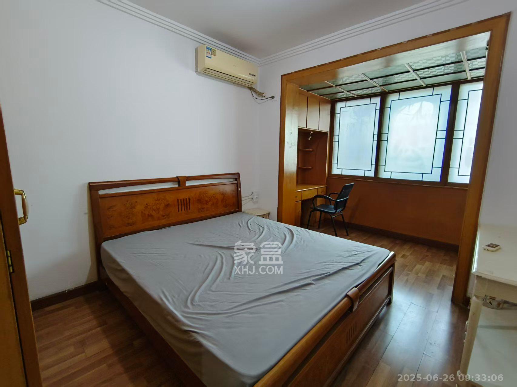 裕农街散盘 3室2厅1卫 1300.0元/月 裕农街散盘 3室2厅1卫 1300.0元/月室内图