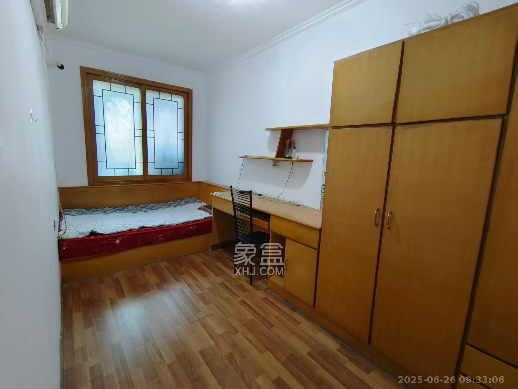 裕农街散盘 3室2厅1卫 1300.0元/月 裕农街散盘 3室2厅1卫 1300.0元/月室内图