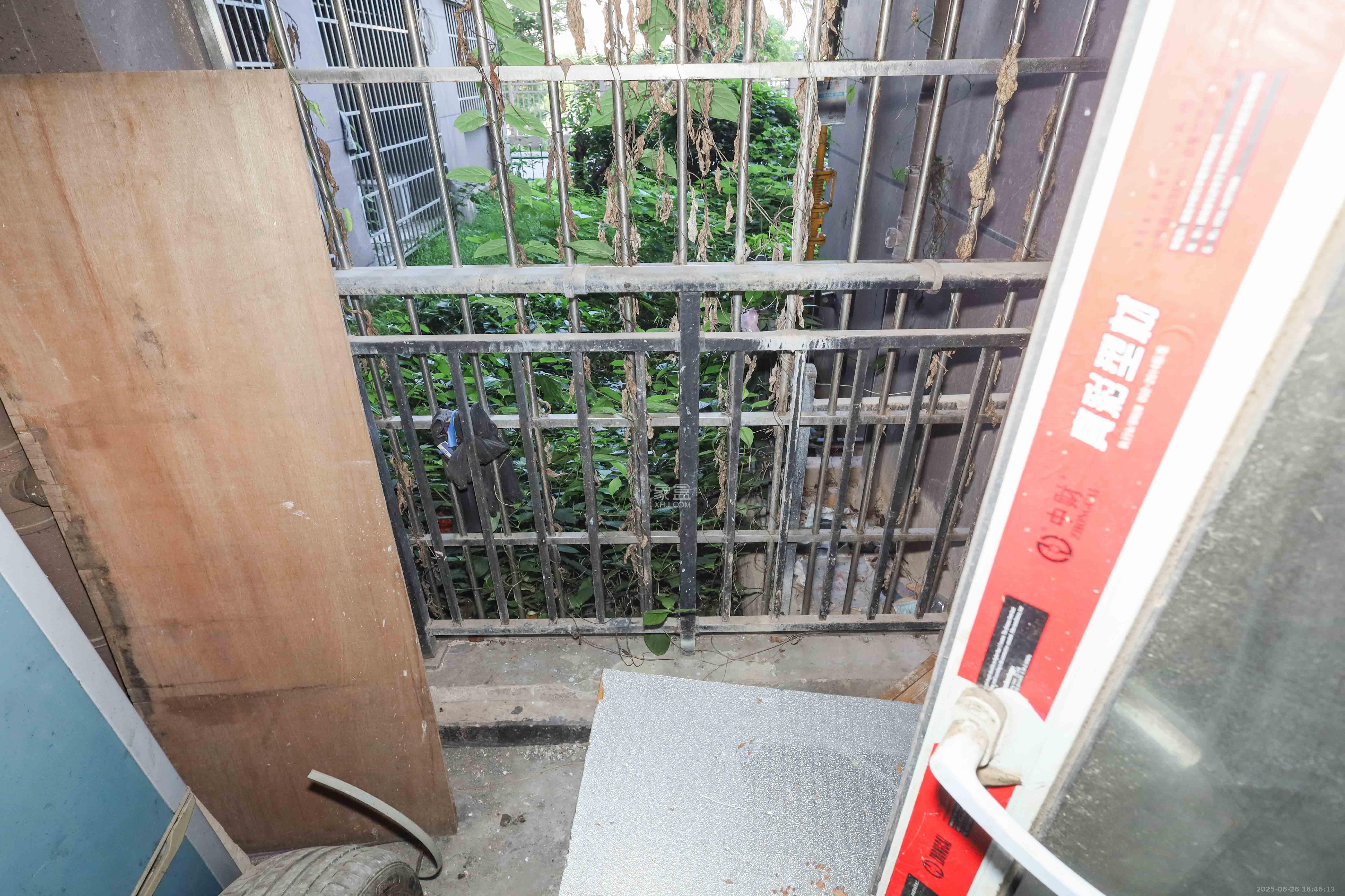 桥头家苑一期 3室2厅1卫 1200.0元/月 桥头家苑一期 3室2厅1卫 1200.0元/月室内图