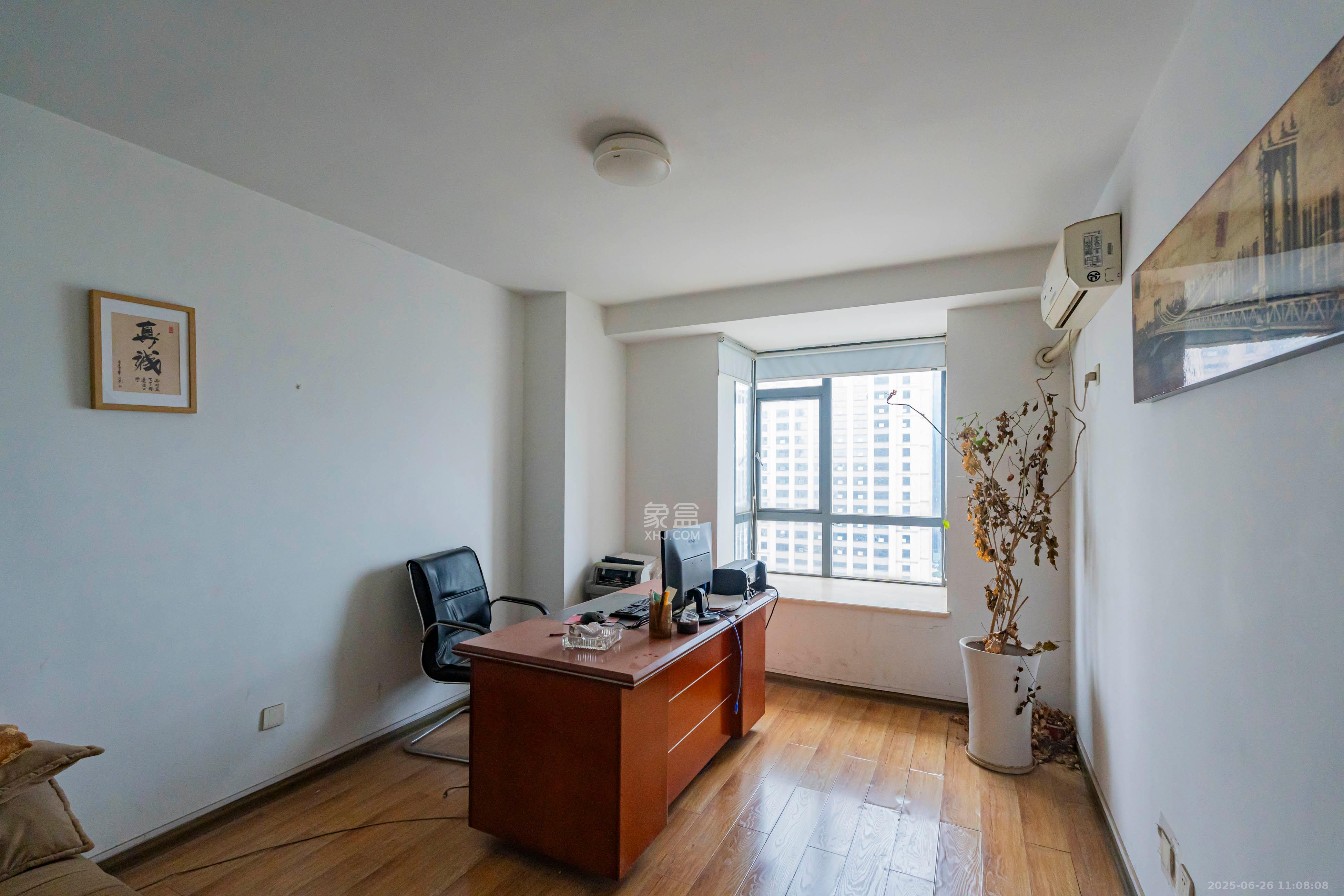 新时代广场 1室2厅1卫 3500.0元/月 新时代广场 1室2厅1卫 3500.0元/月室内图