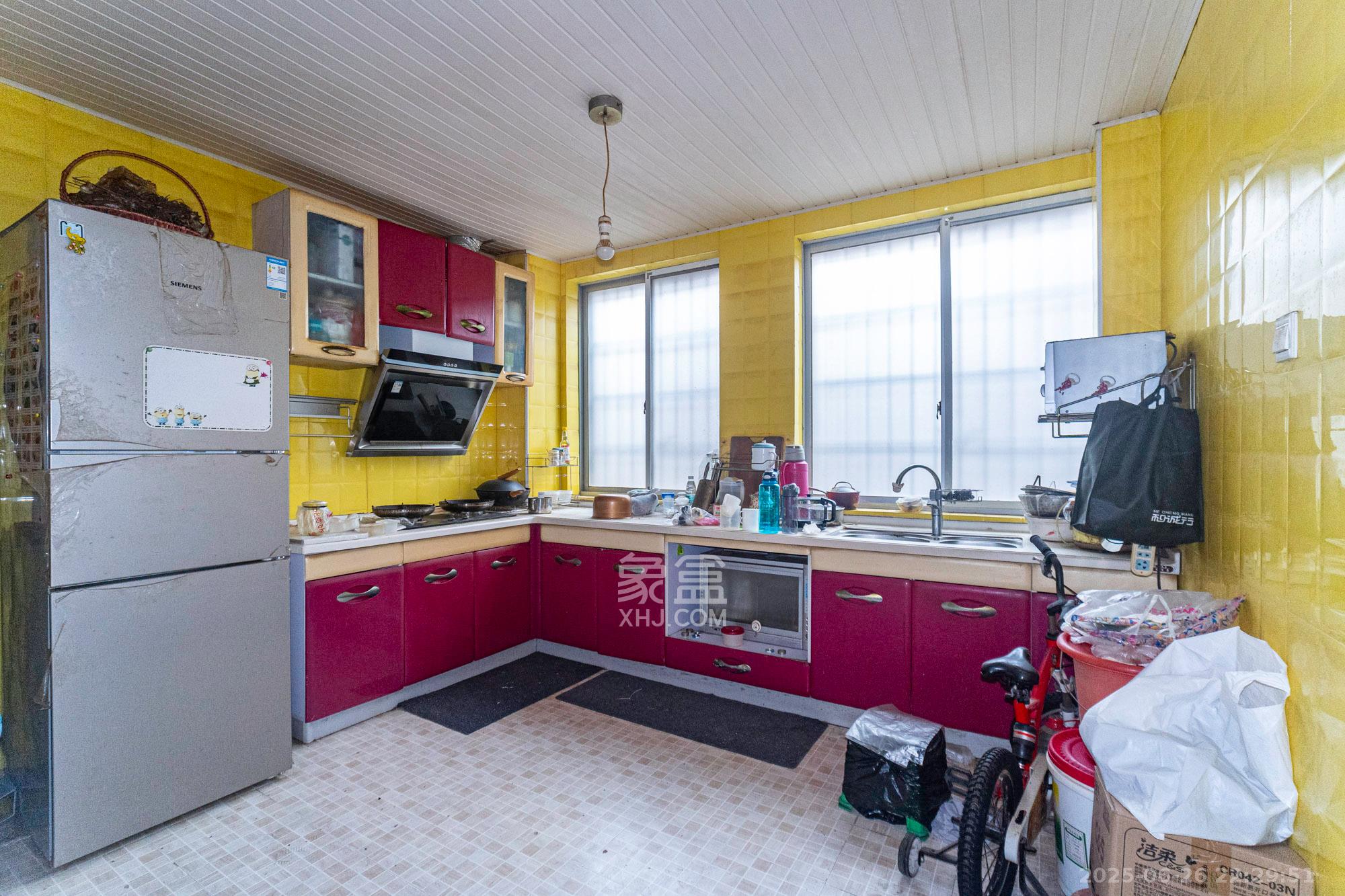 湘绣城  2室2厅1卫    28.8万厨房