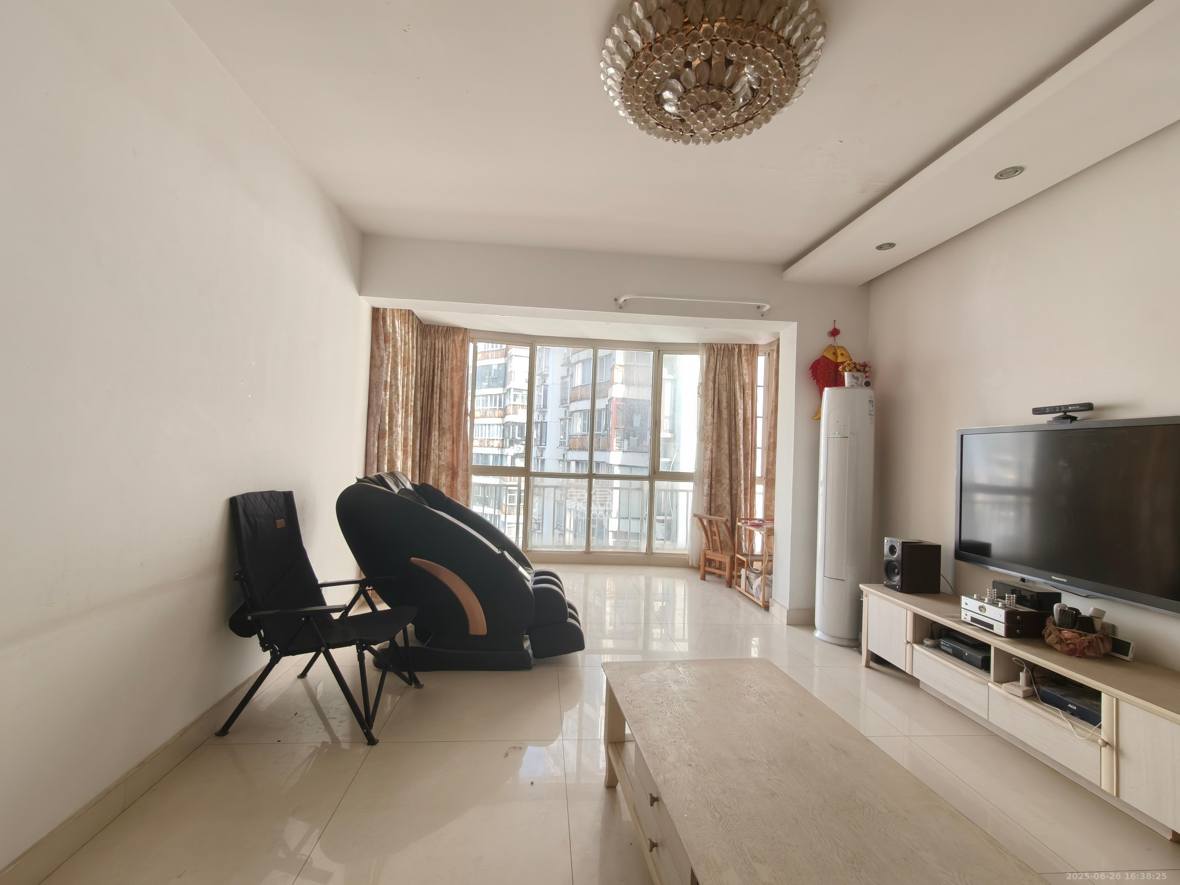 一心花苑  2室1厅1卫    4000.0元/月 一心花苑  2室1厅1卫    4000.0元/月室内图