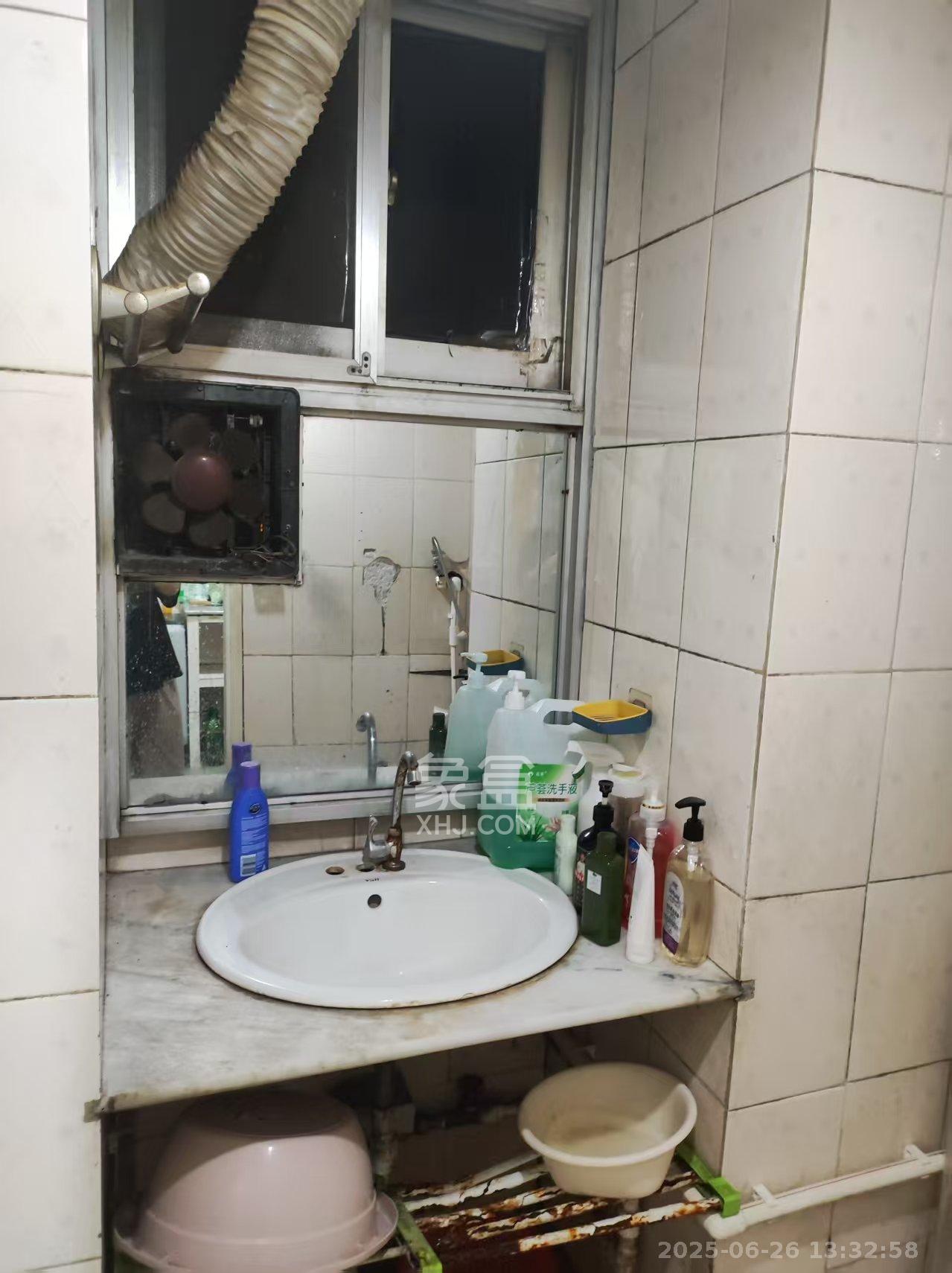 狮子山二片 1室1厅1卫 1200.0元/月 狮子山二片 1室1厅1卫 1200.0元/月室内图