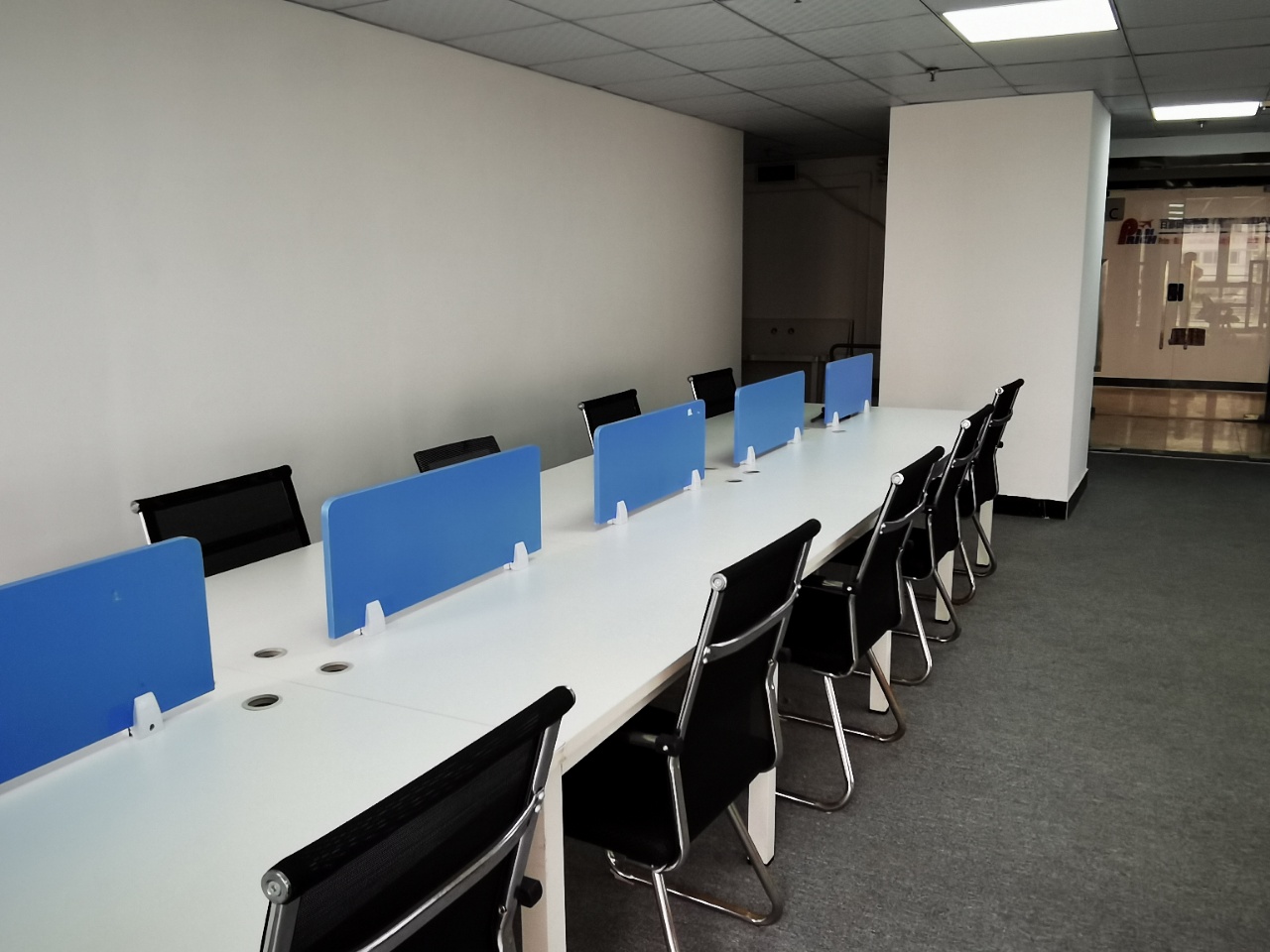 财富广场 2室1厅0卫 5800.0元/月 财富广场 2室1厅0卫 5800.0元/月室内图