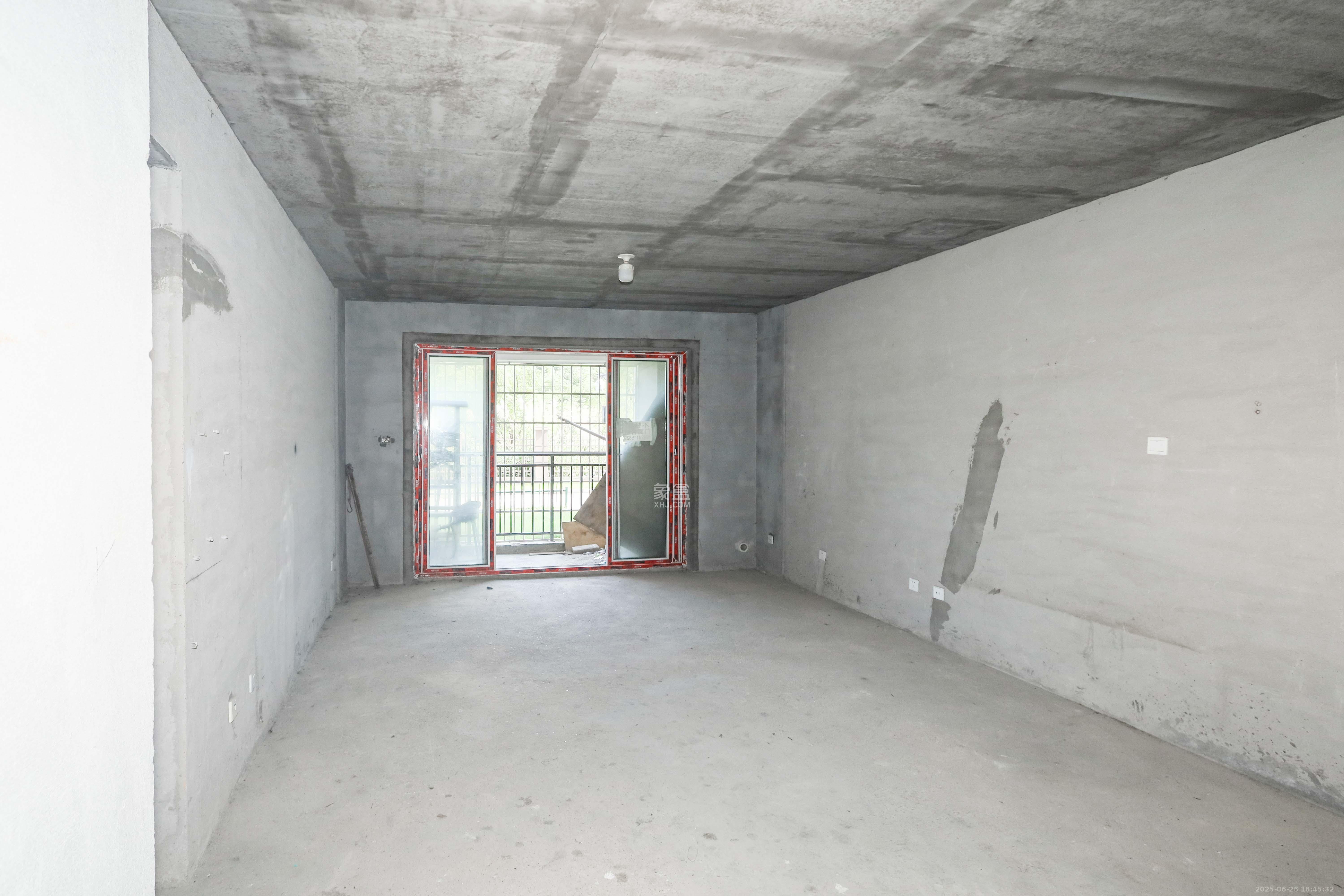 桥头家苑一期 3室2厅1卫 1200.0元/月 桥头家苑一期 3室2厅1卫 1200.0元/月室内图