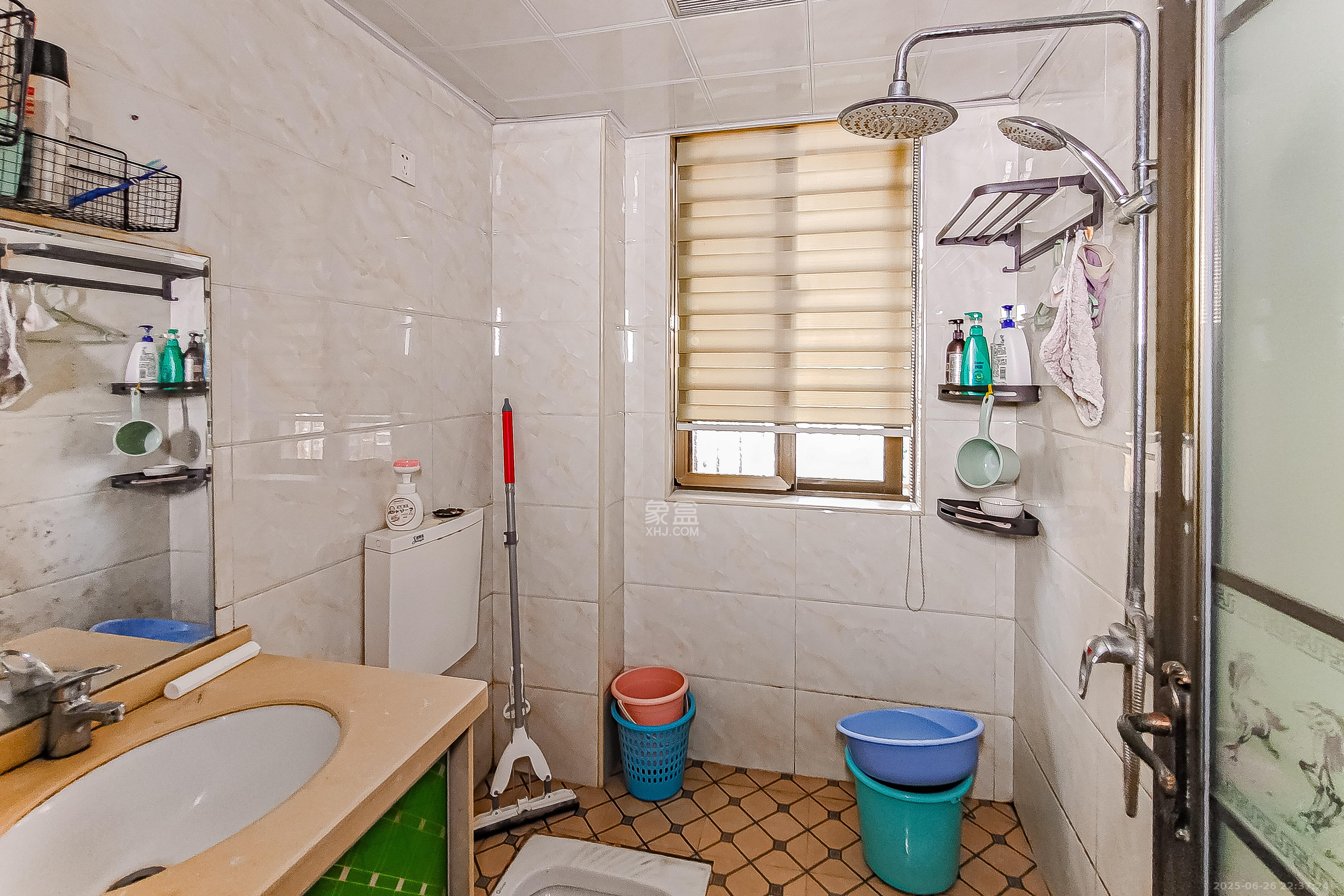 家和院  3室2厅1卫    72.0万 家和院  3室2厅1卫    72.0万卫生间